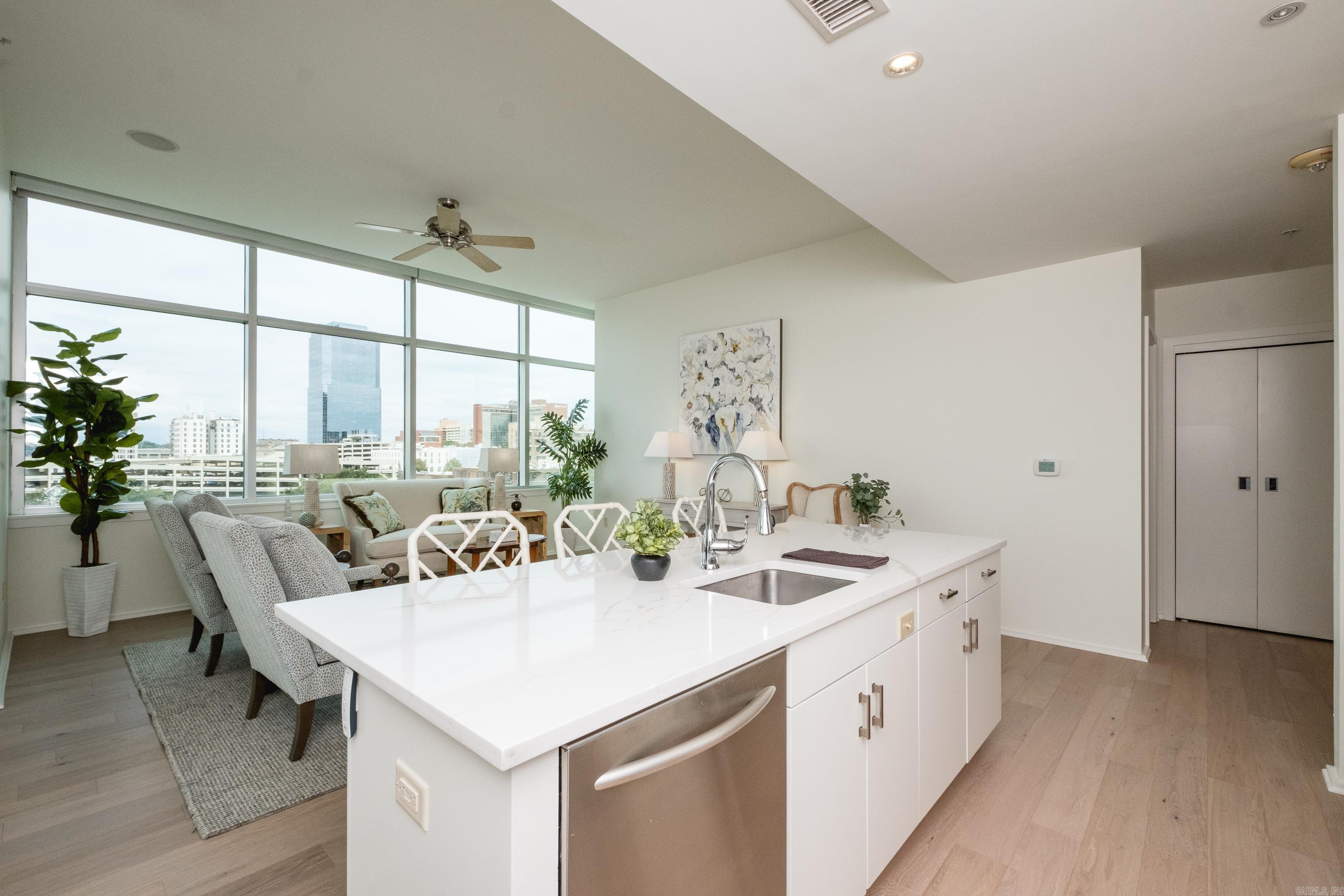 300 THIRD HPR - Residential