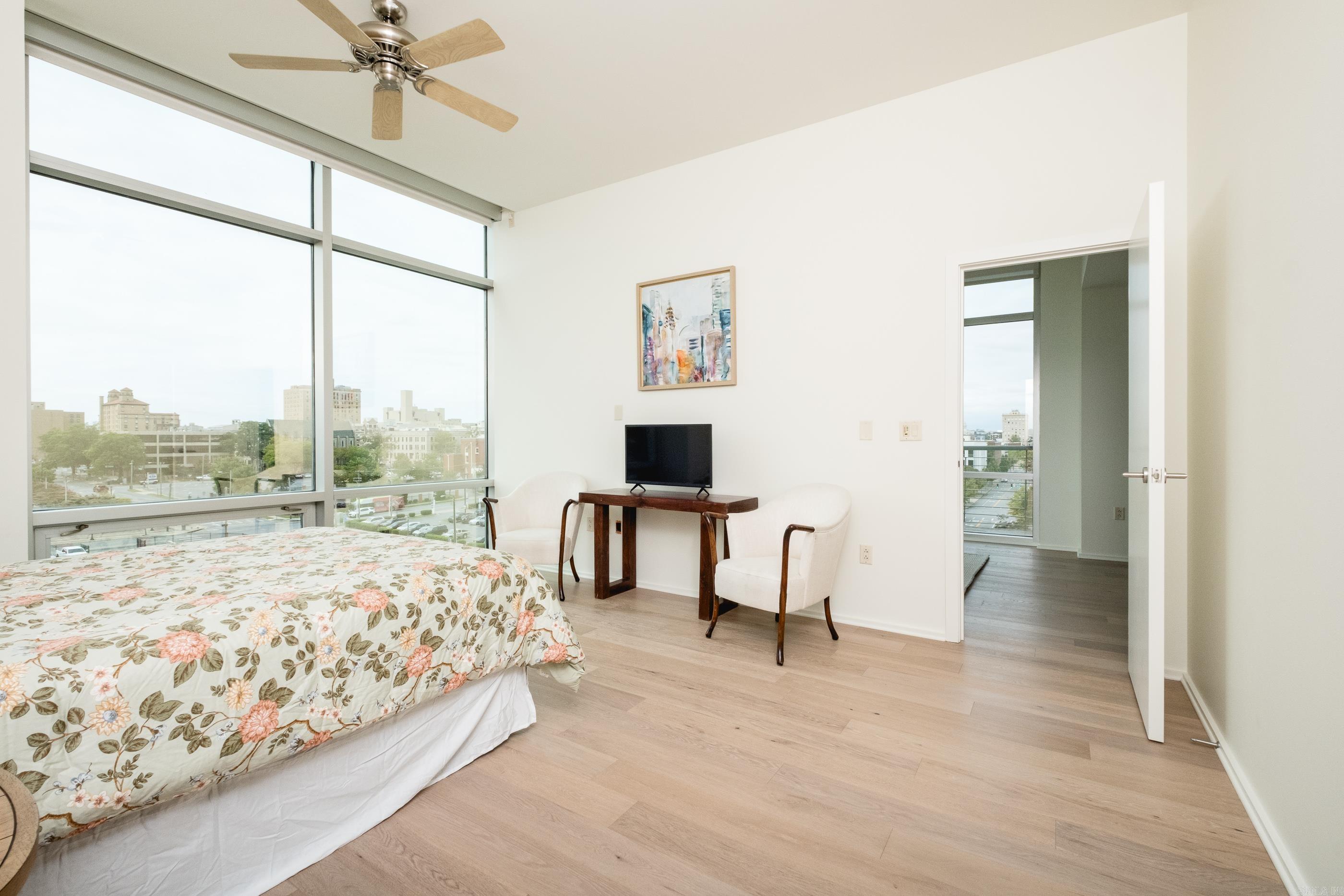 300 THIRD HPR - Residential