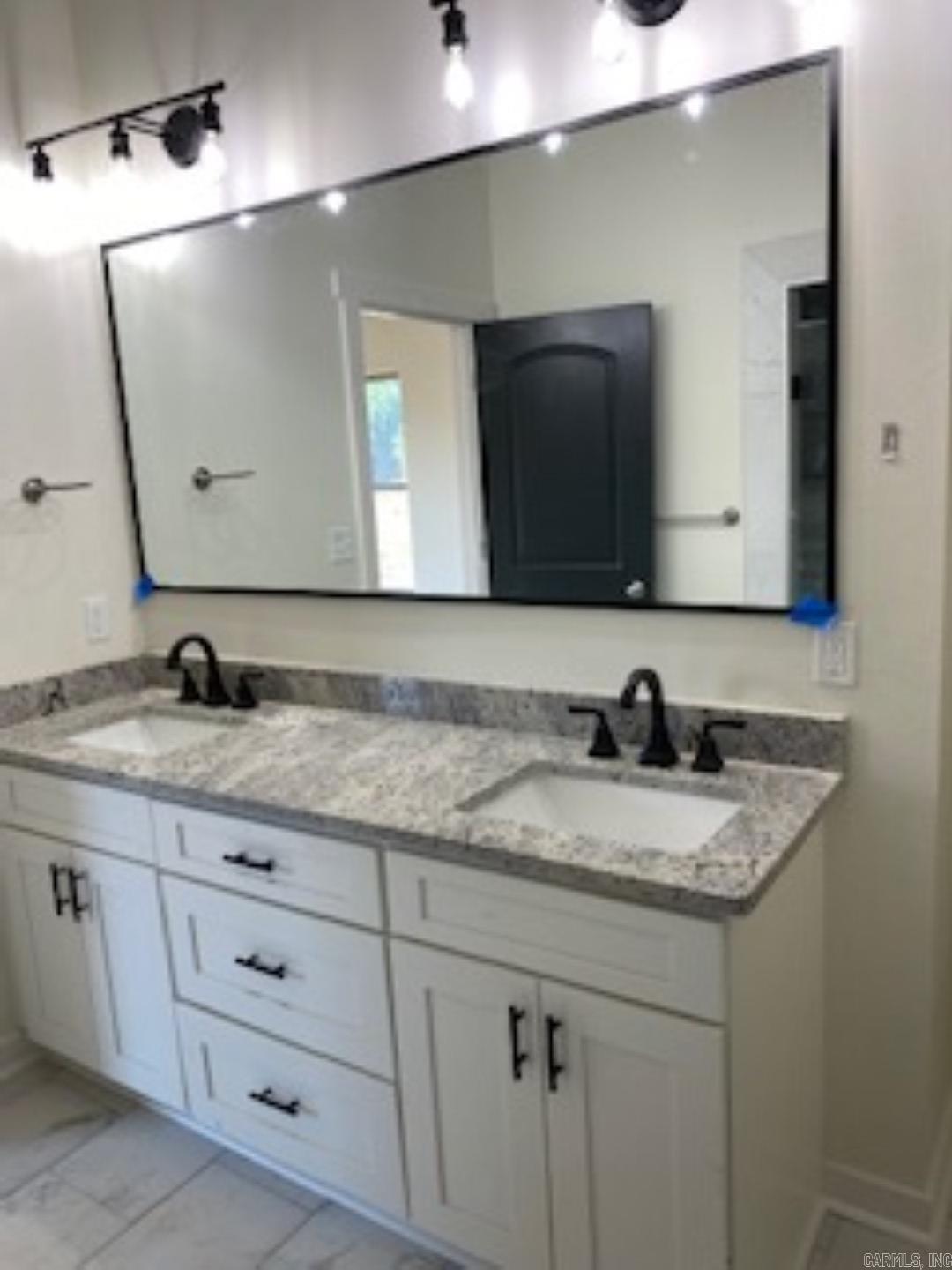 JONQUIL MANORS - Residential