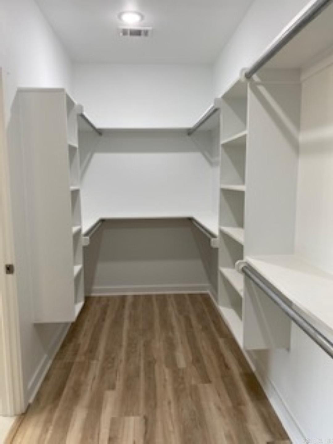 JONQUIL MANORS - Residential