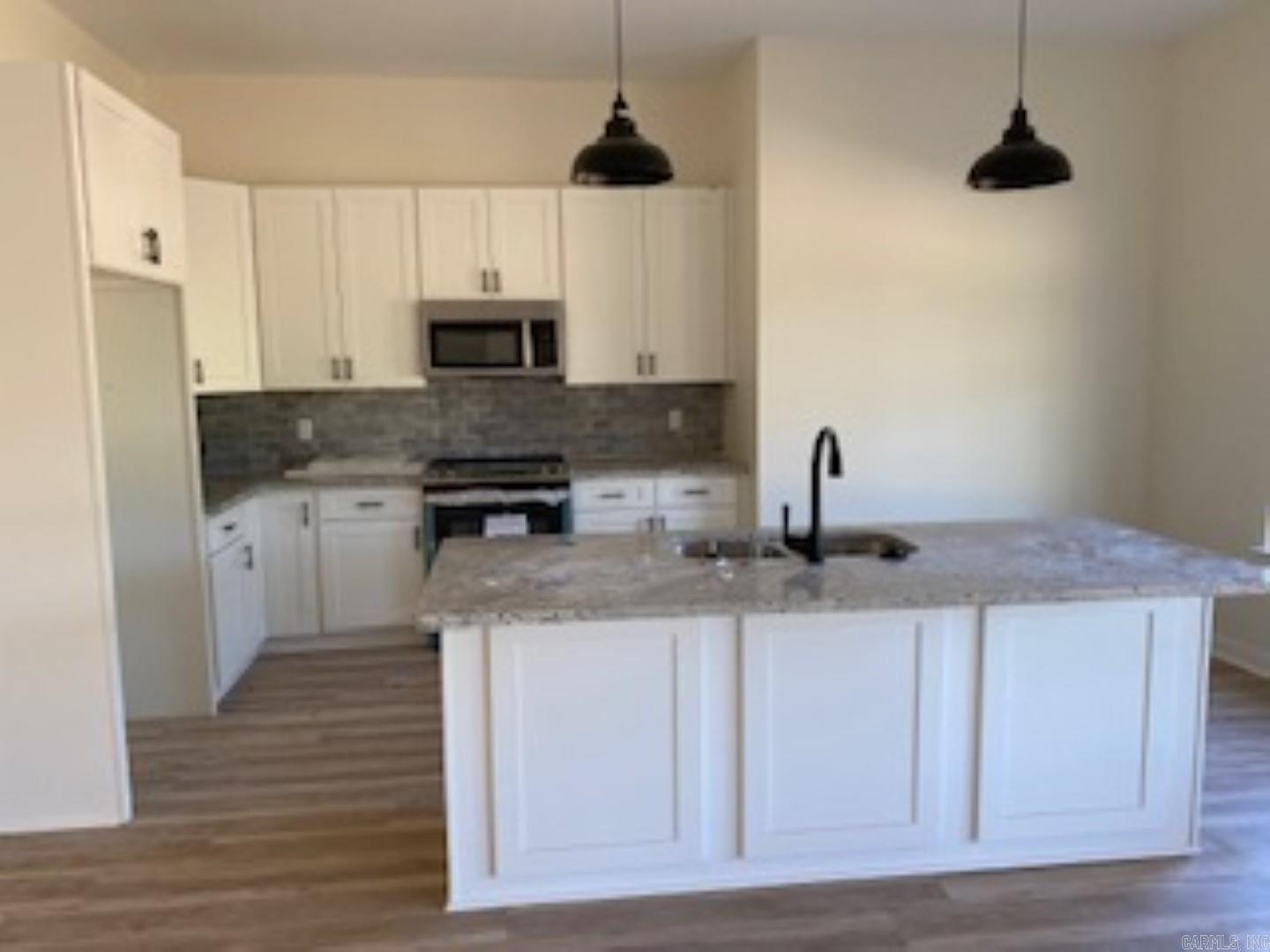 JONQUIL MANORS - Residential