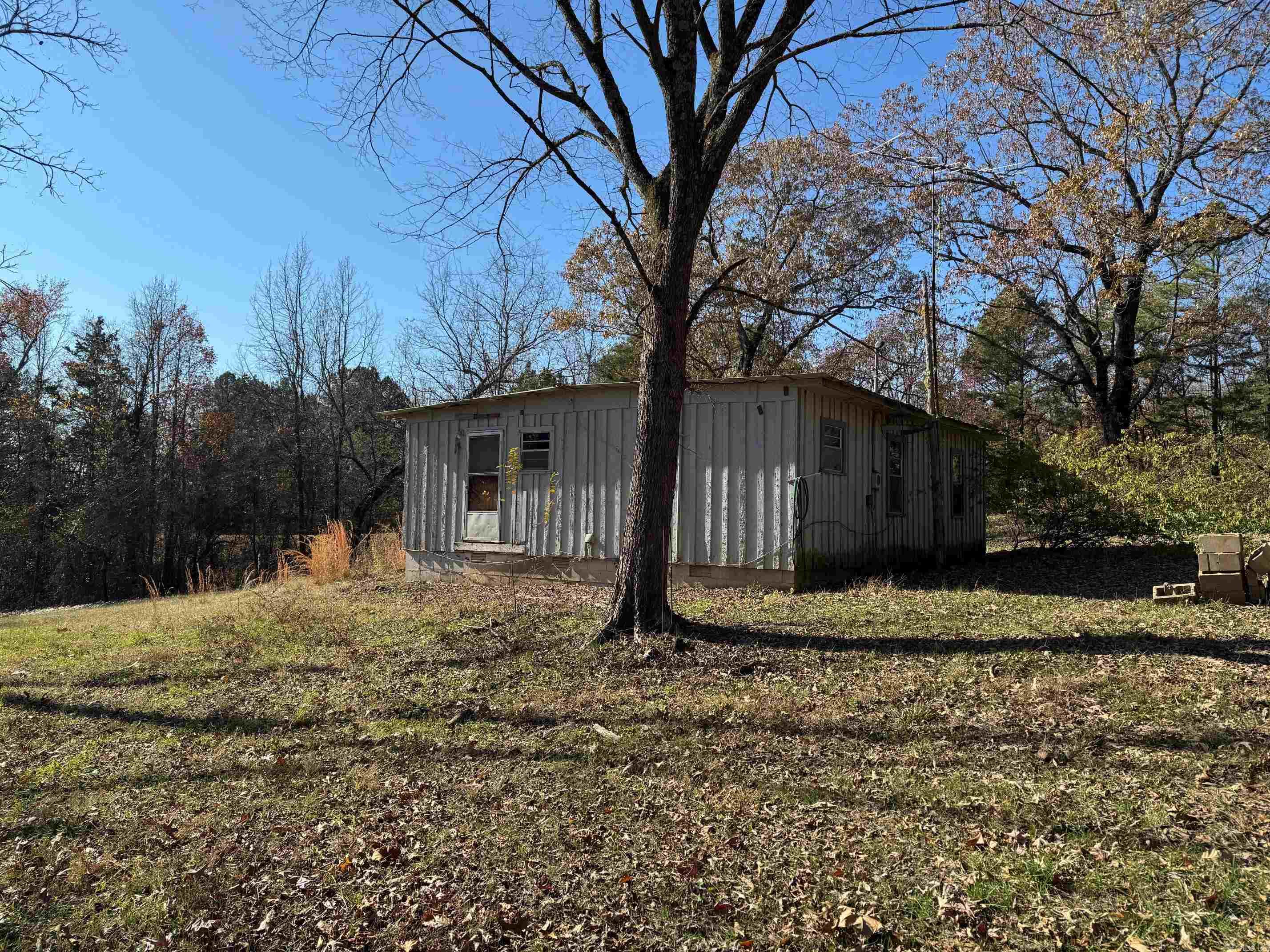 Metes & Bounds - Land