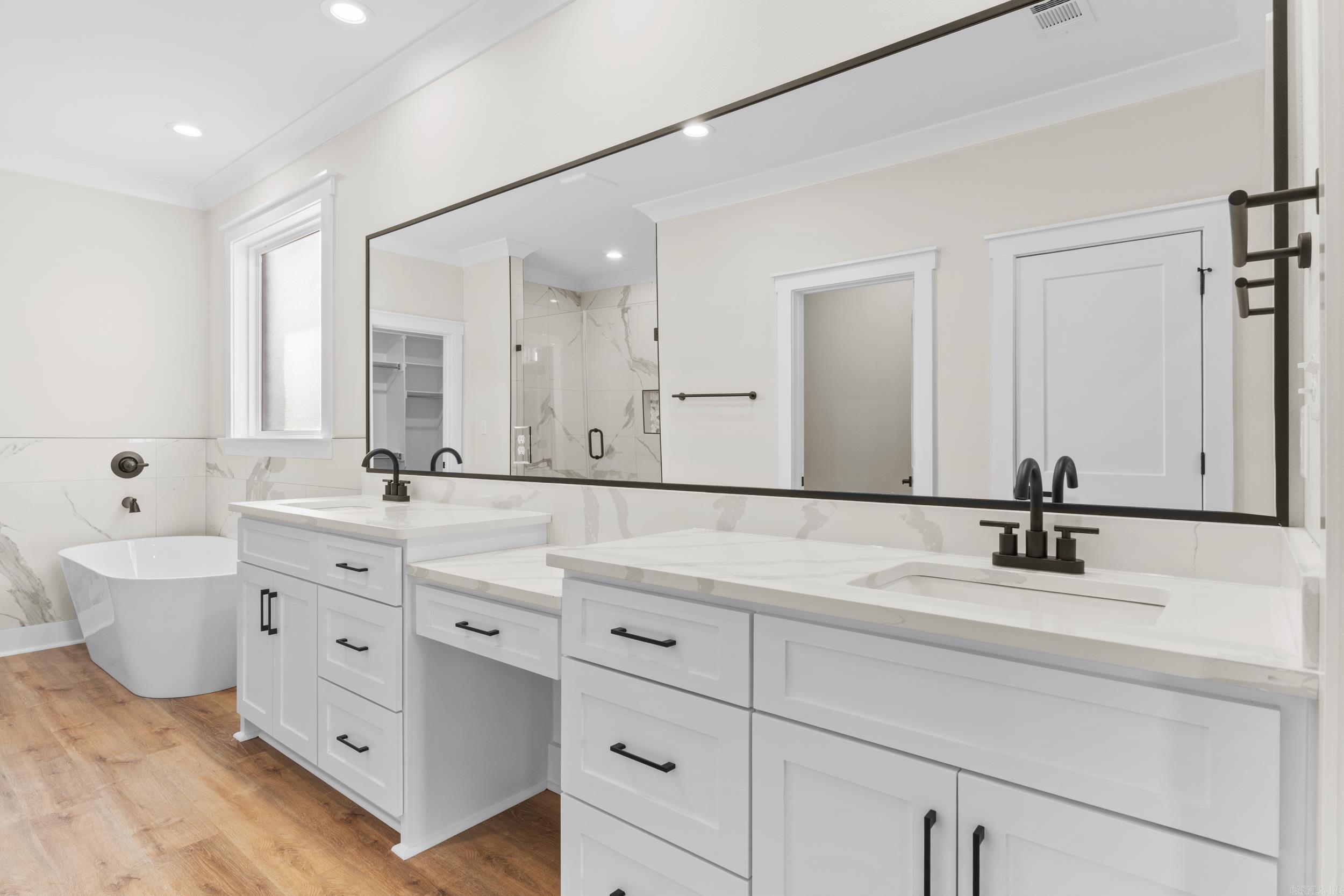 COUNTRY CLUB OF AR THE PH XXIV-C - Residential