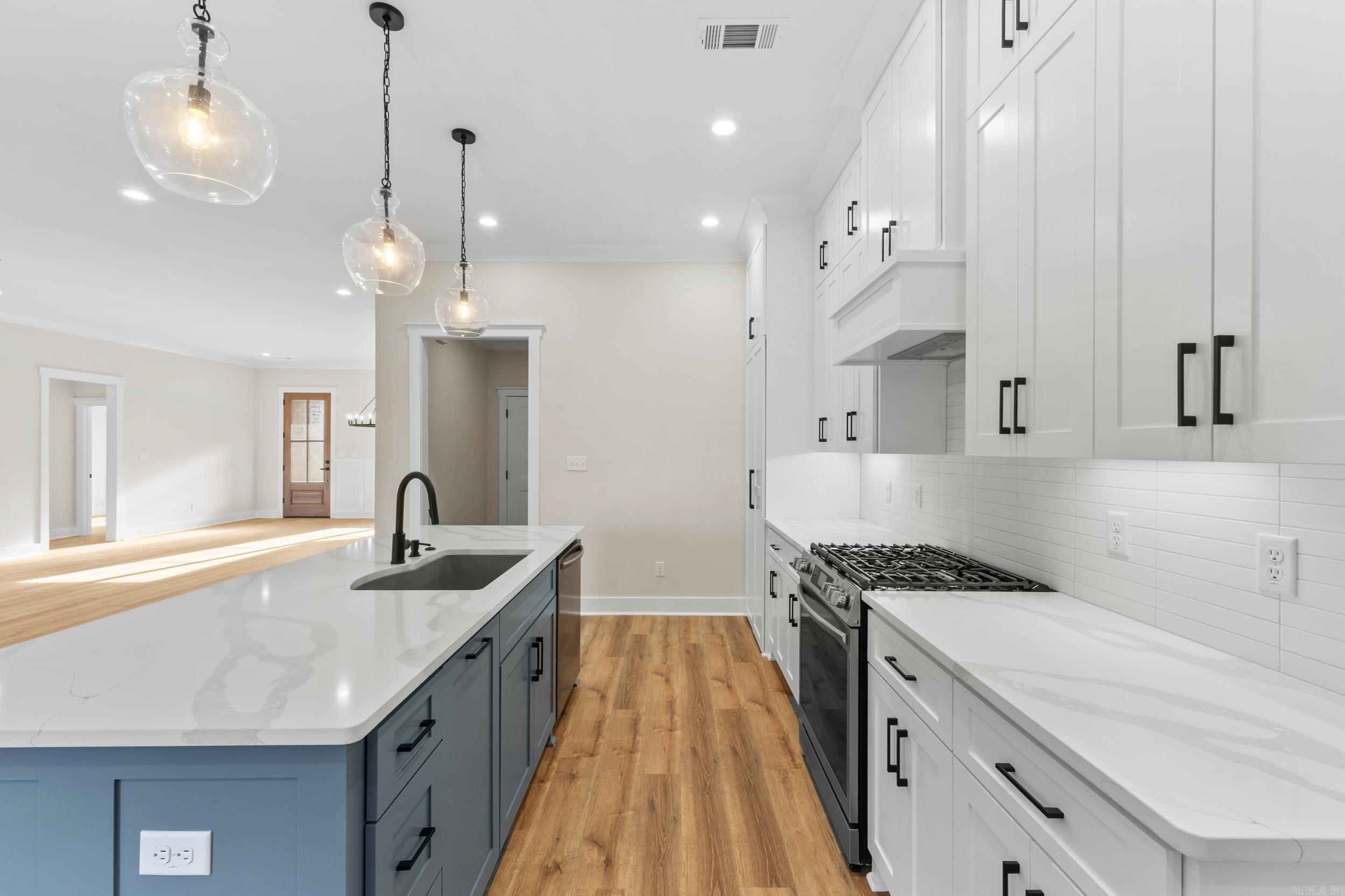 COUNTRY CLUB OF AR THE PH XXIV-C - Residential