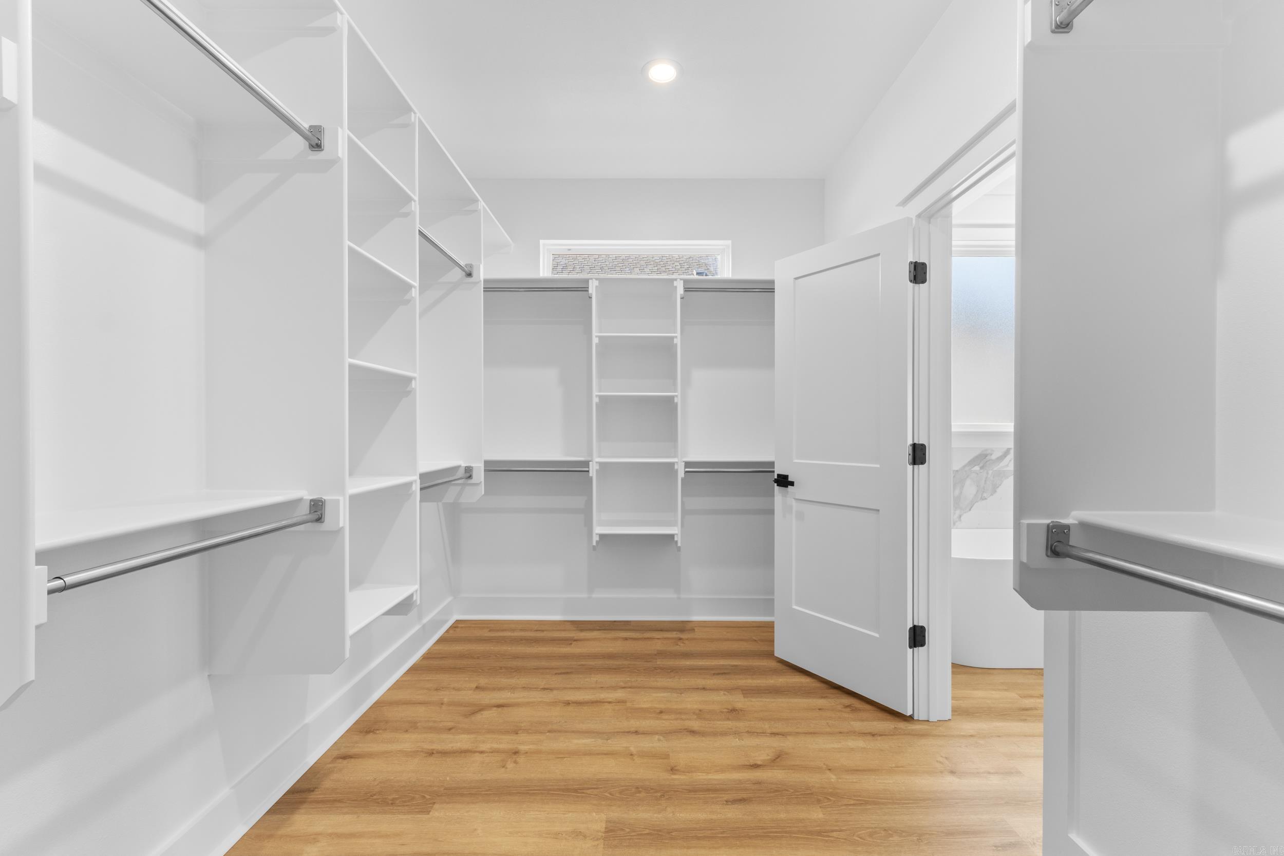 COUNTRY CLUB OF AR THE PH XXIV-C - Residential