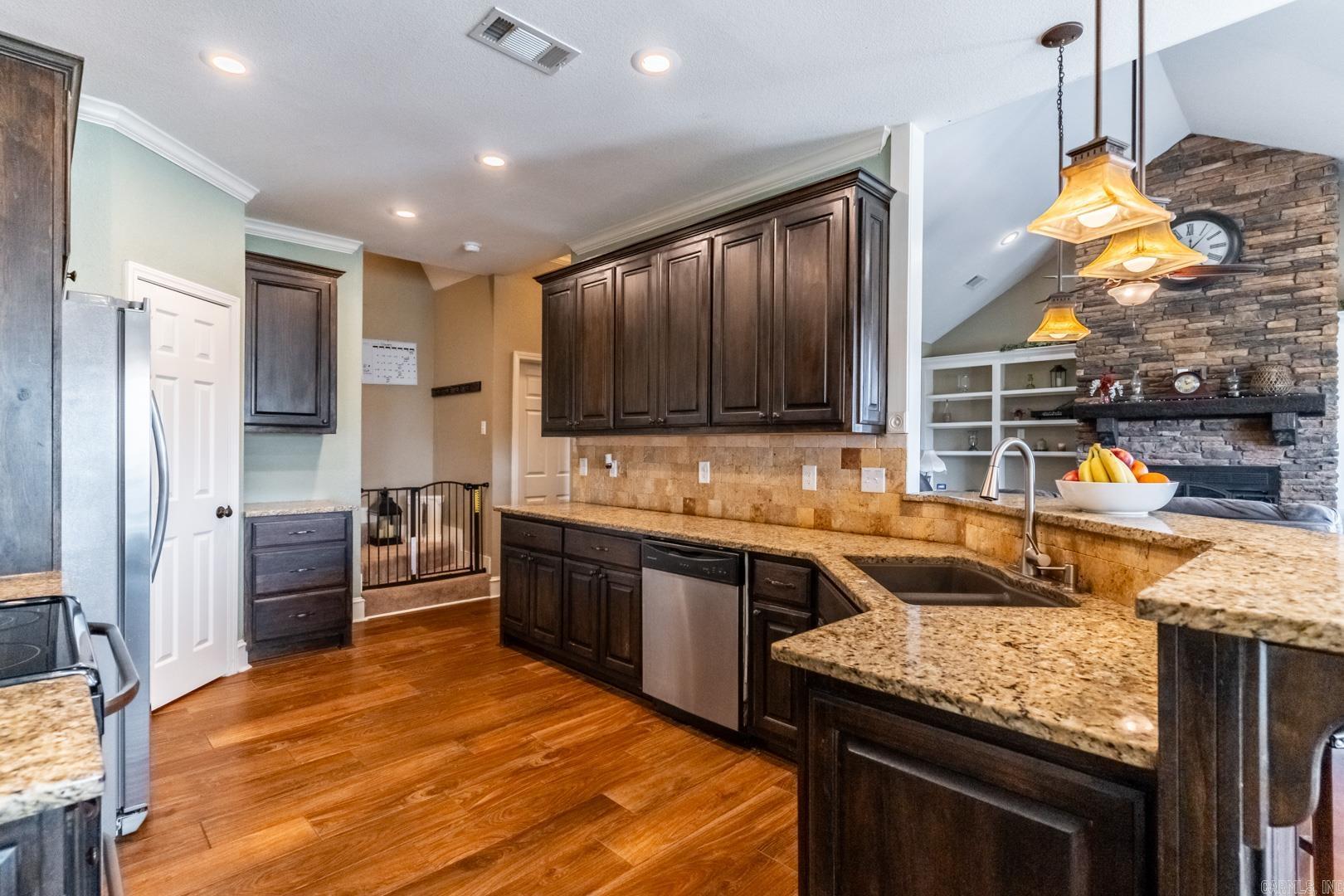 GREYSTONE - Residential