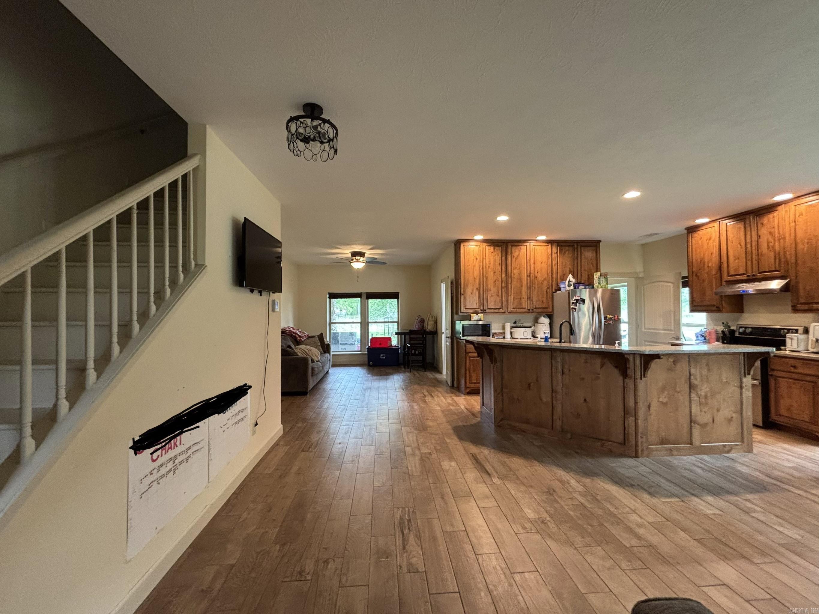 MYERS WESTERN - Residential