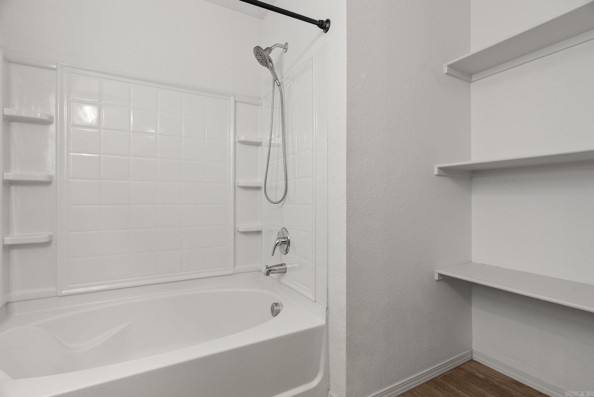White Oak Village - Residential Lease