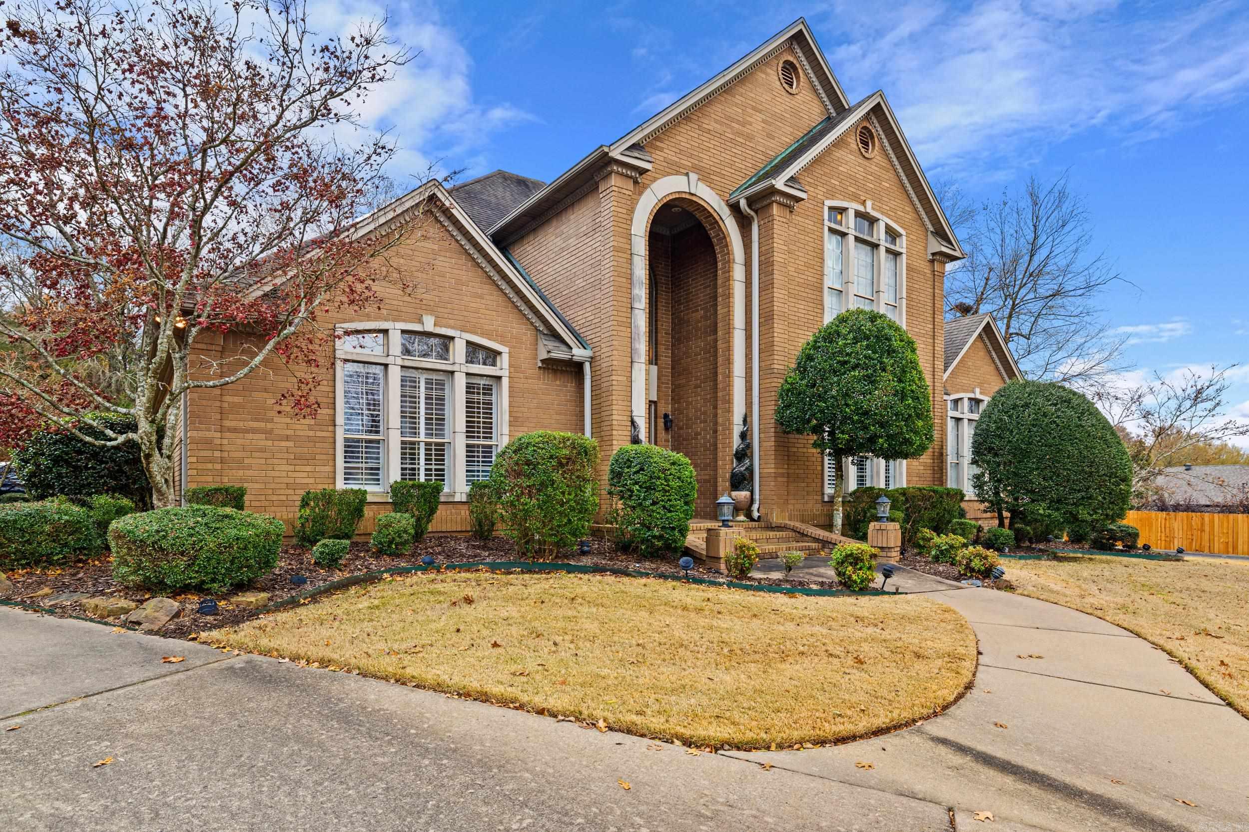 CLUB COVE - Residential