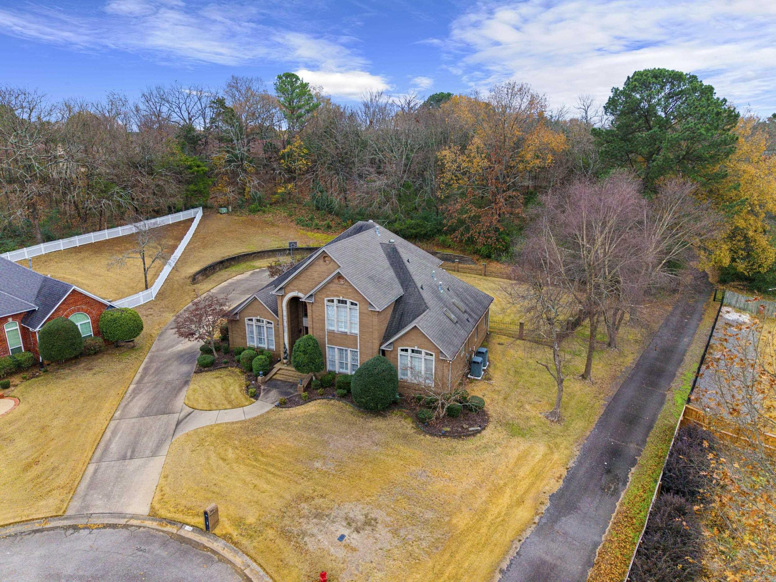 CLUB COVE - Residential