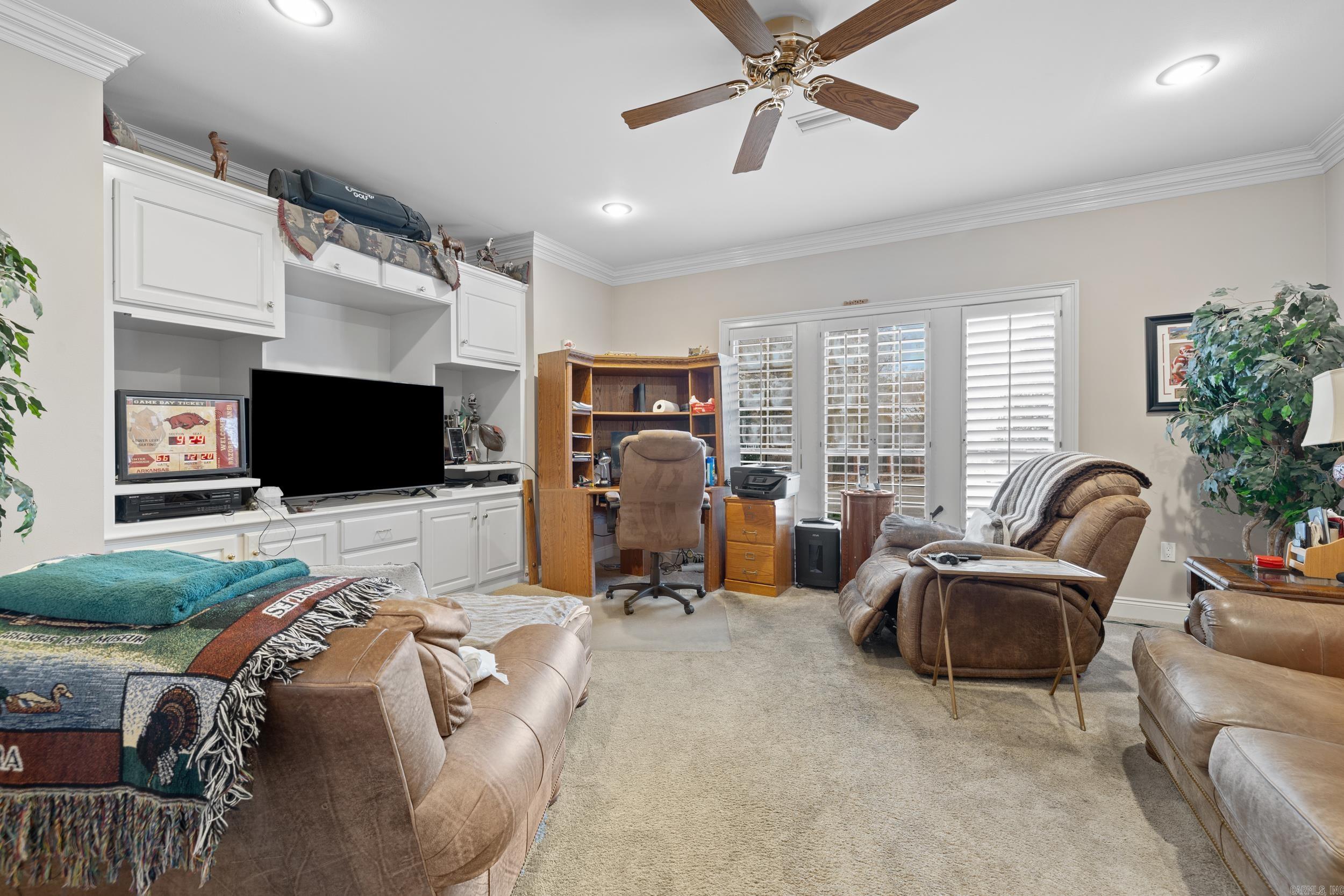 CLUB COVE - Residential