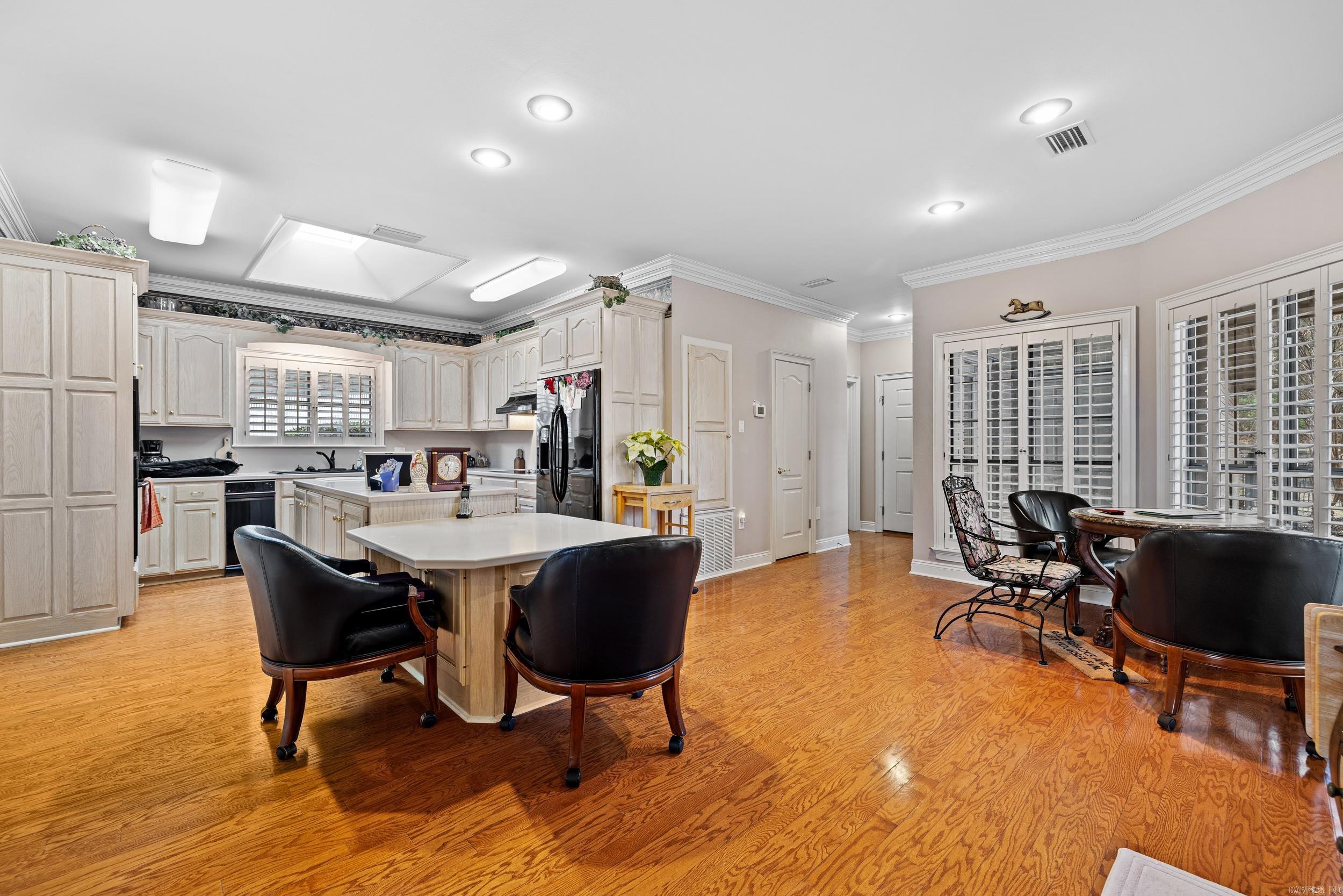 CLUB COVE - Residential