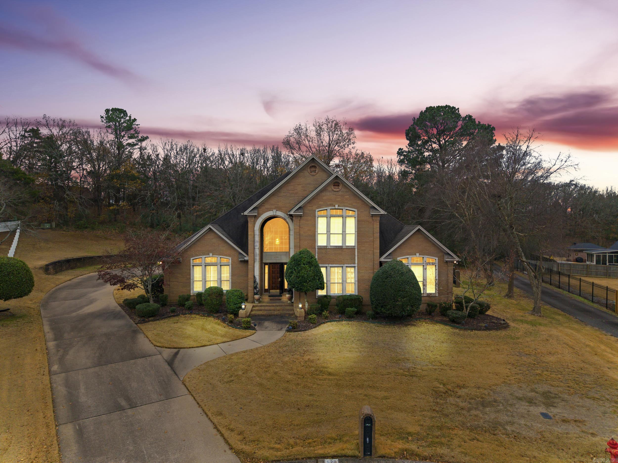 CLUB COVE - Residential