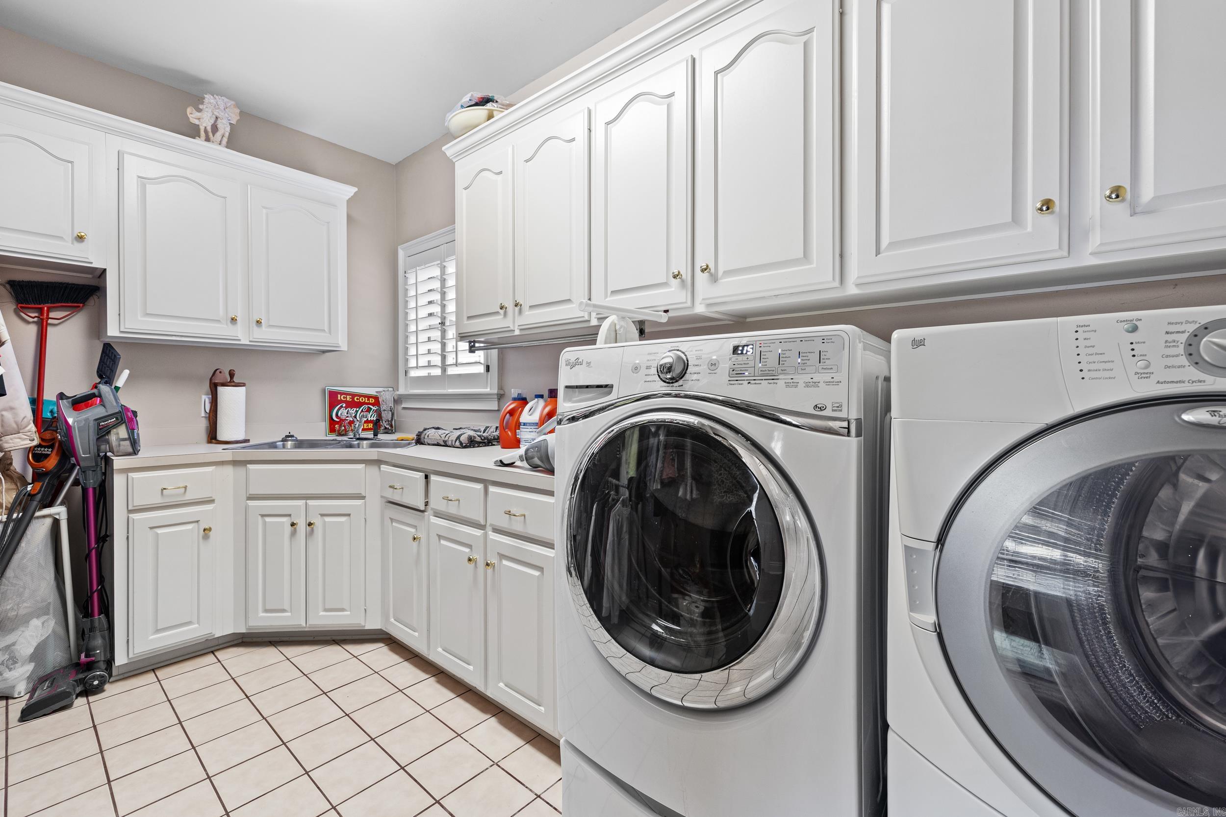 CLUB COVE - Residential