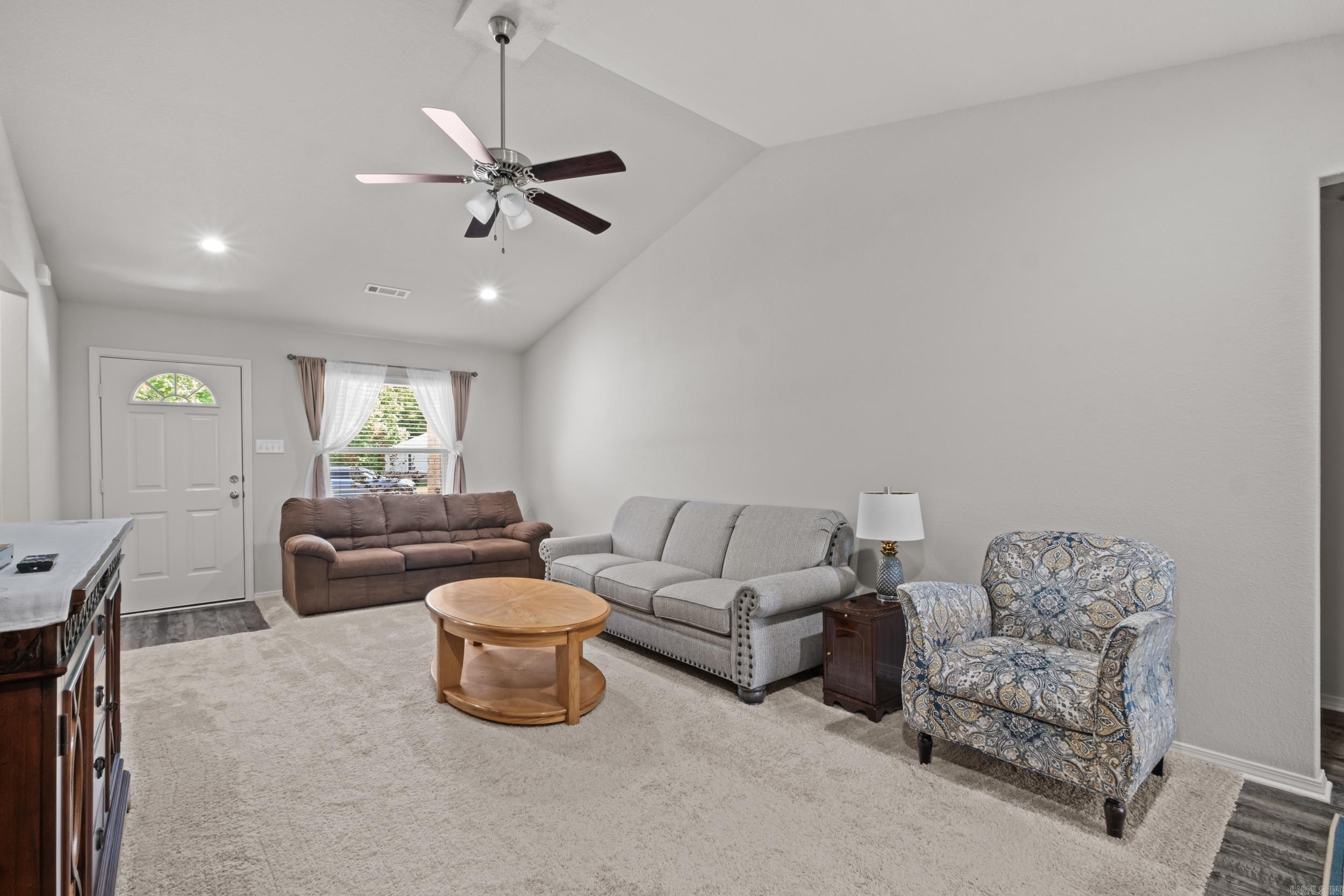 OAKLAND GROVE ESTATES - Residential