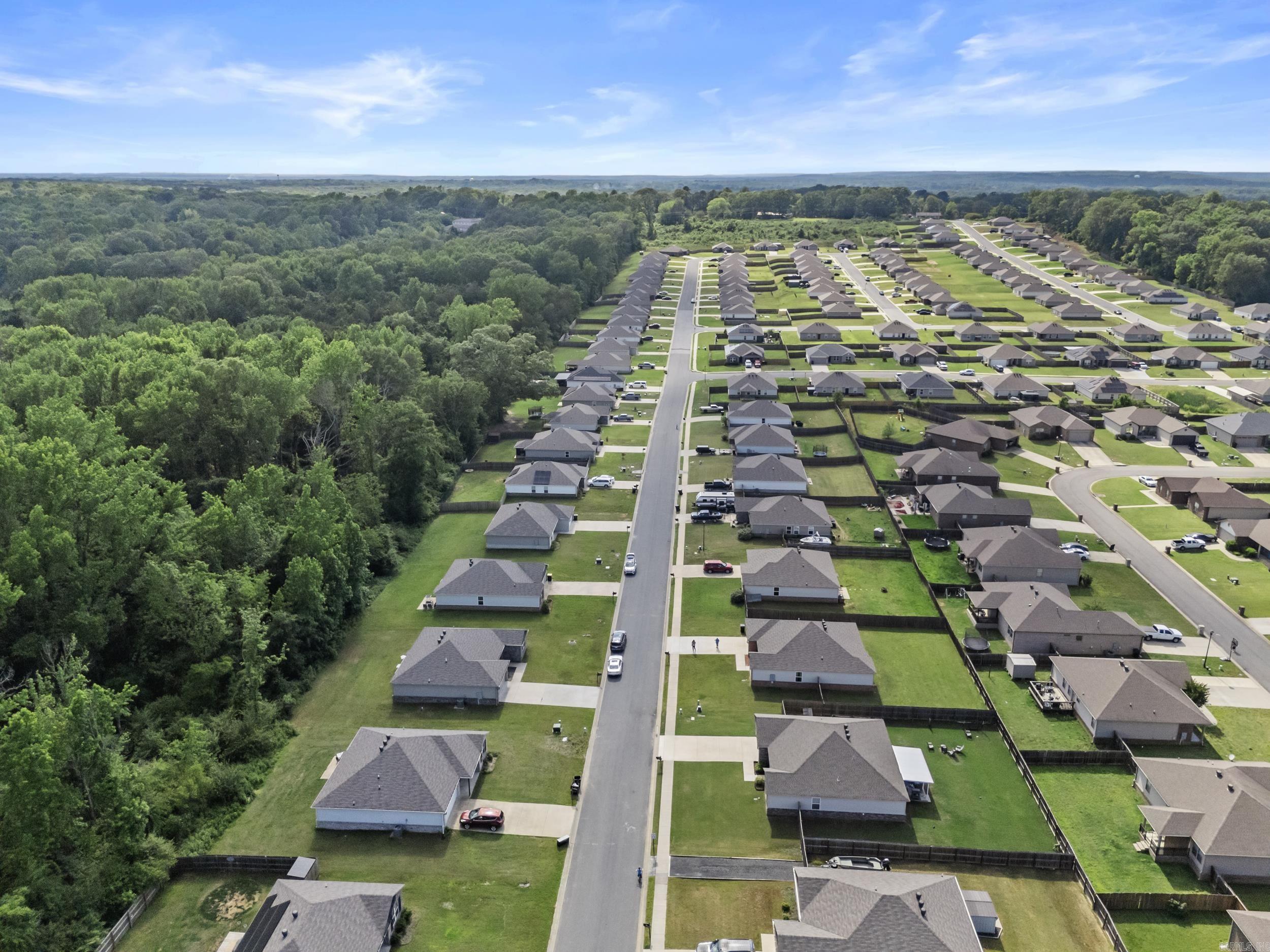 OAKLAND GROVE ESTATES - Residential