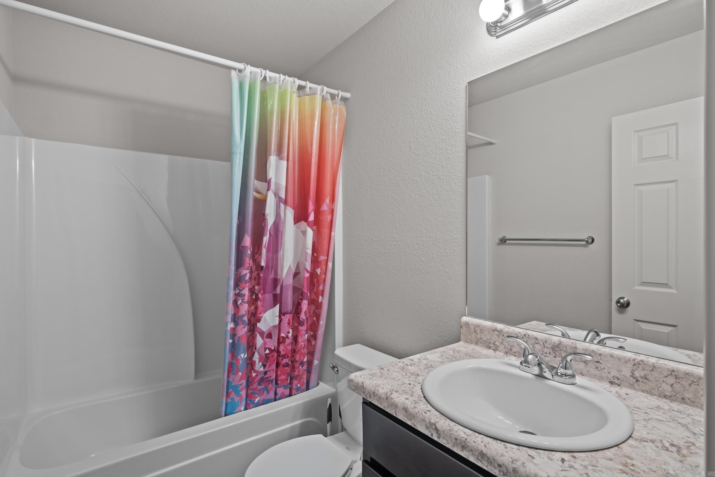 OAKLAND GROVE ESTATES - Residential