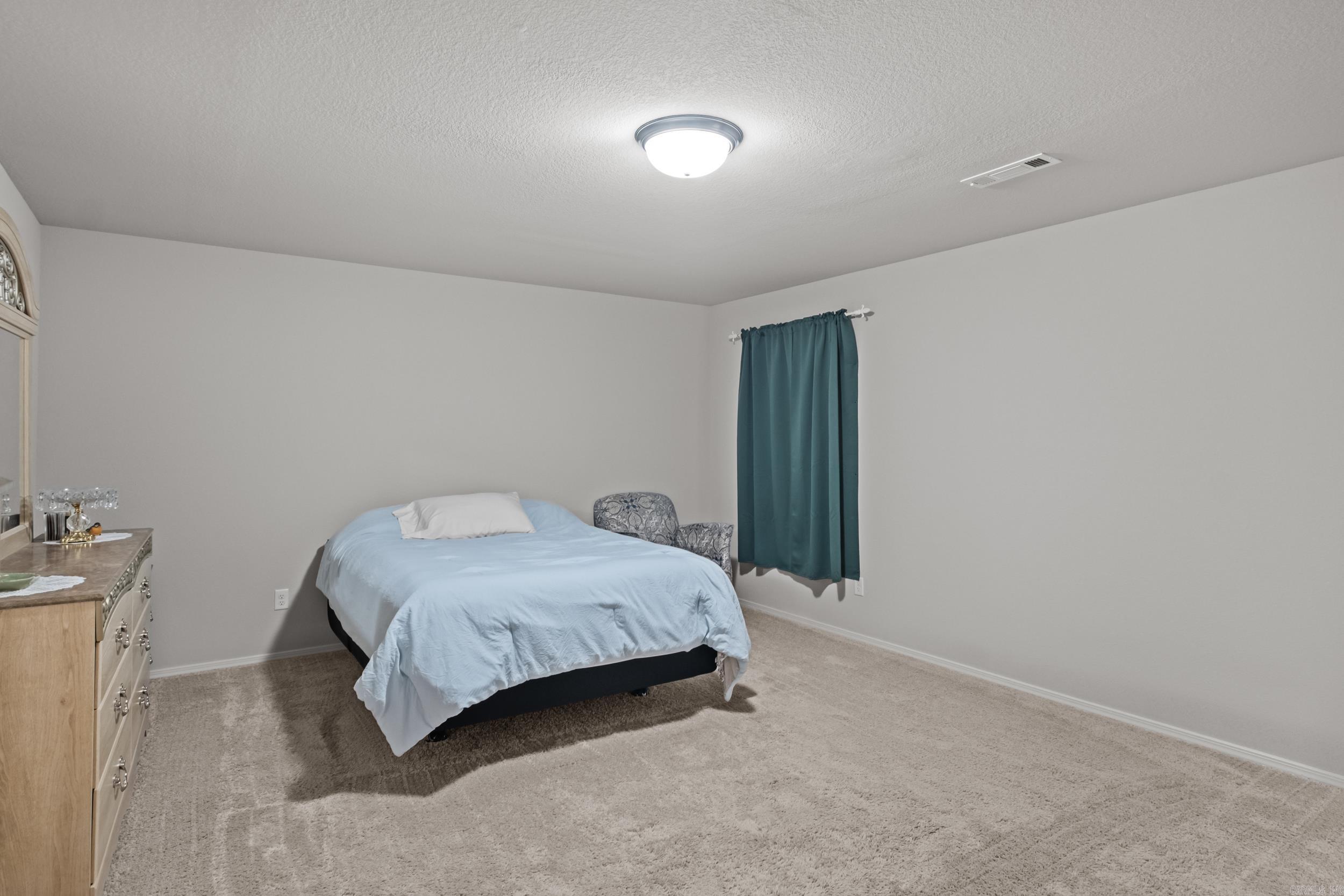 OAKLAND GROVE ESTATES - Residential