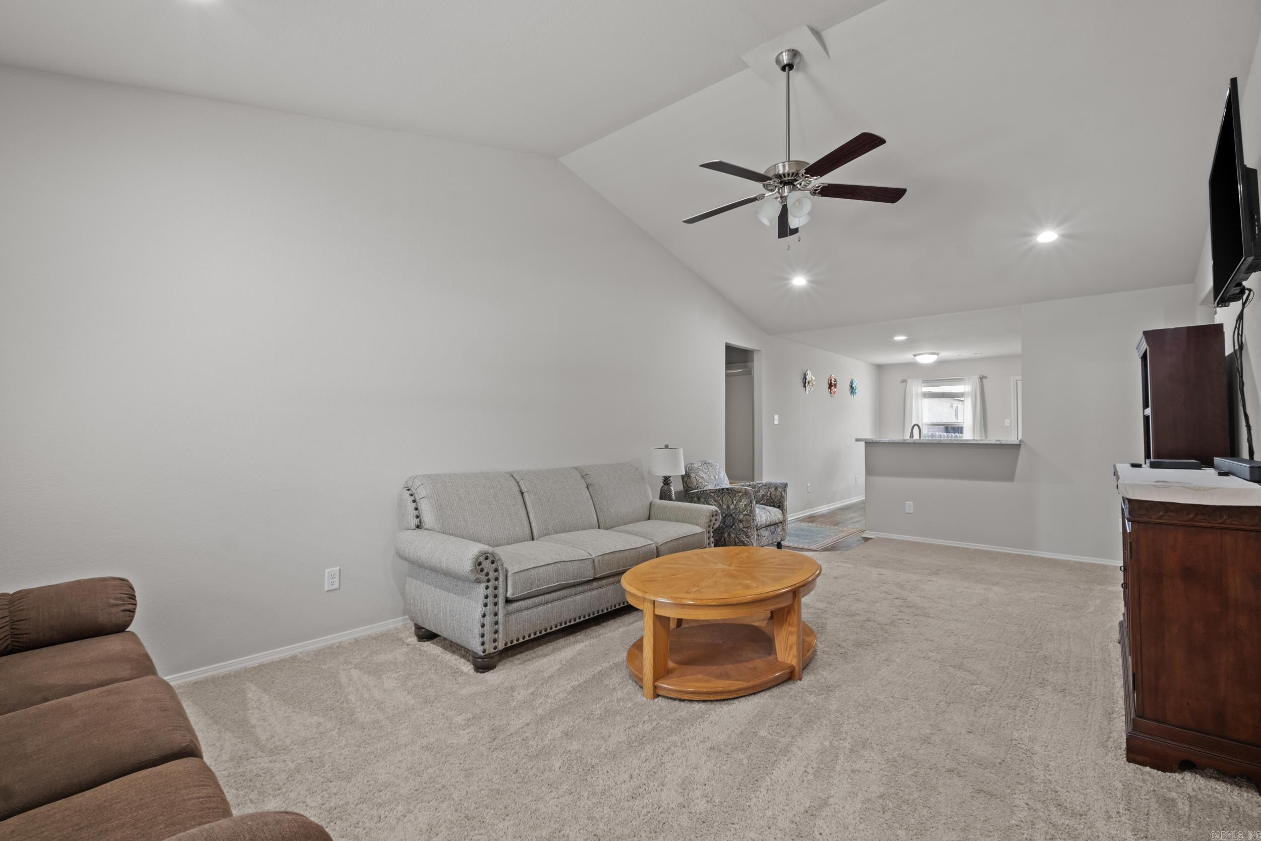 OAKLAND GROVE ESTATES - Residential