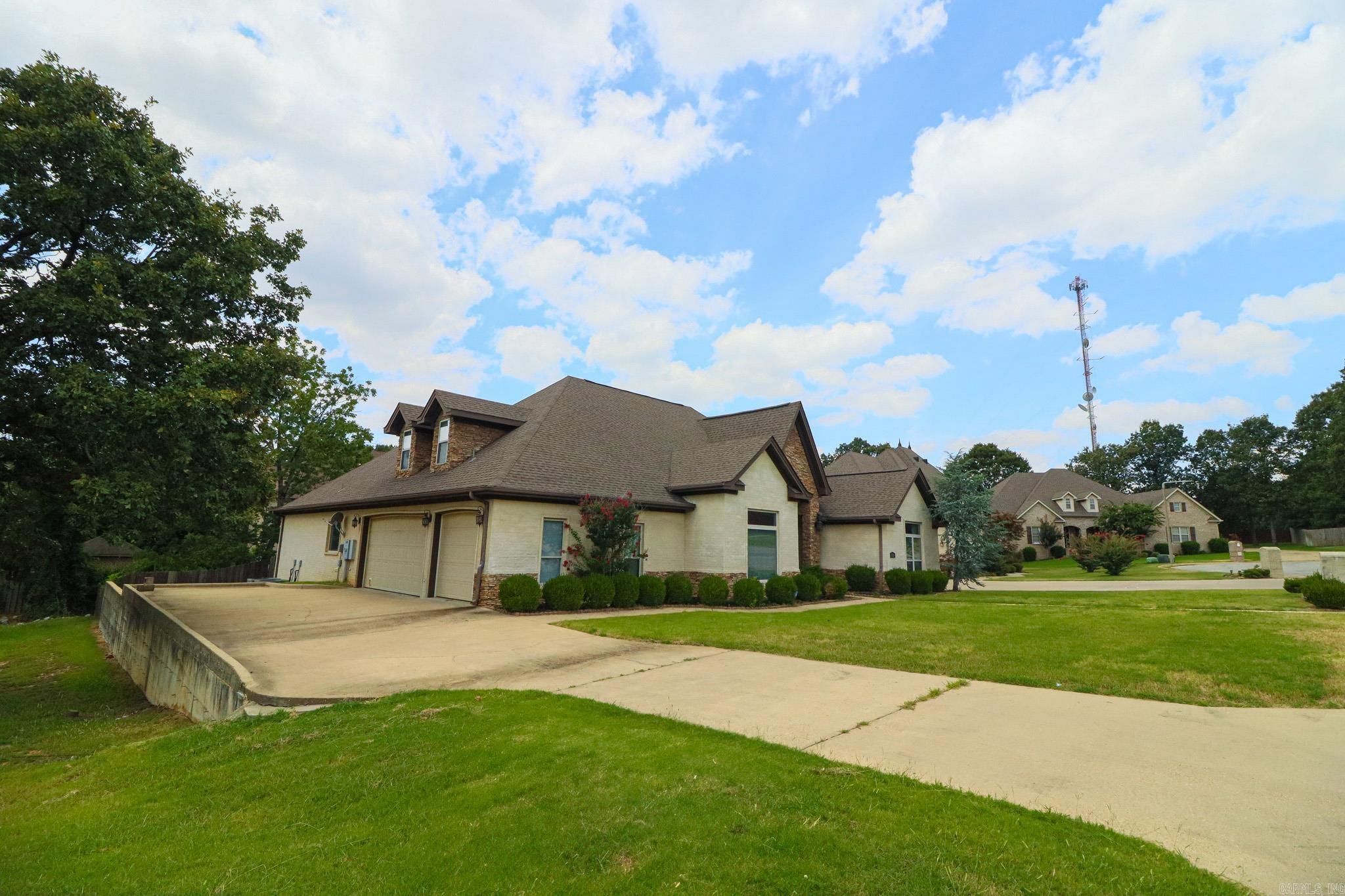 BARRINGTON PARK - Residential