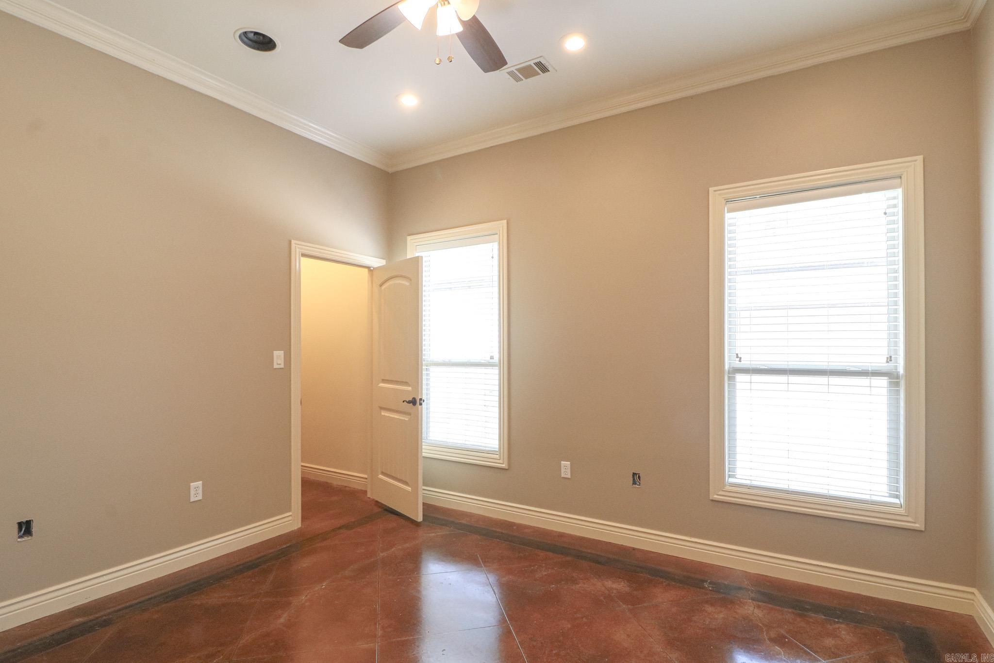 BARRINGTON PARK - Residential