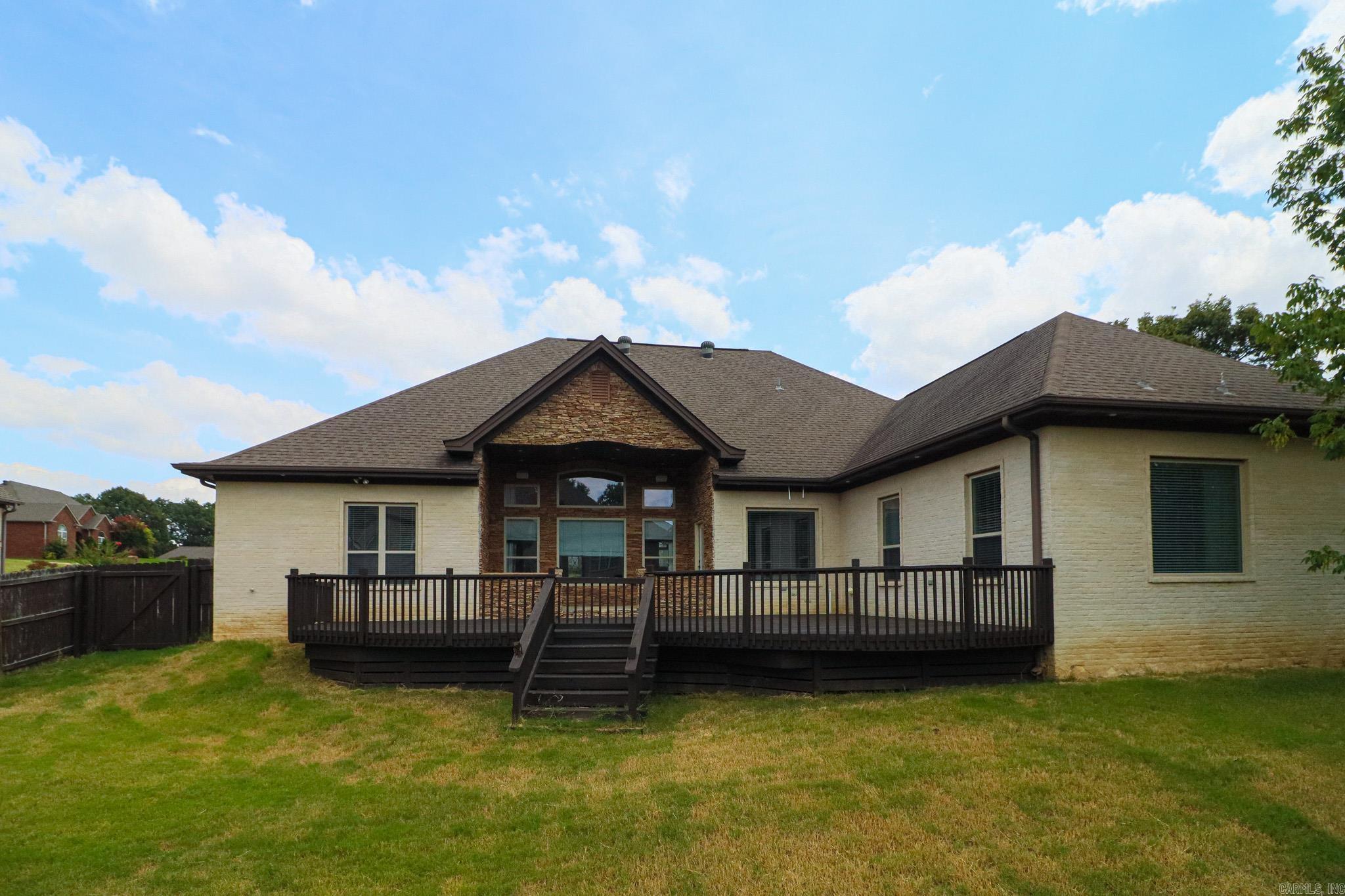 BARRINGTON PARK - Residential