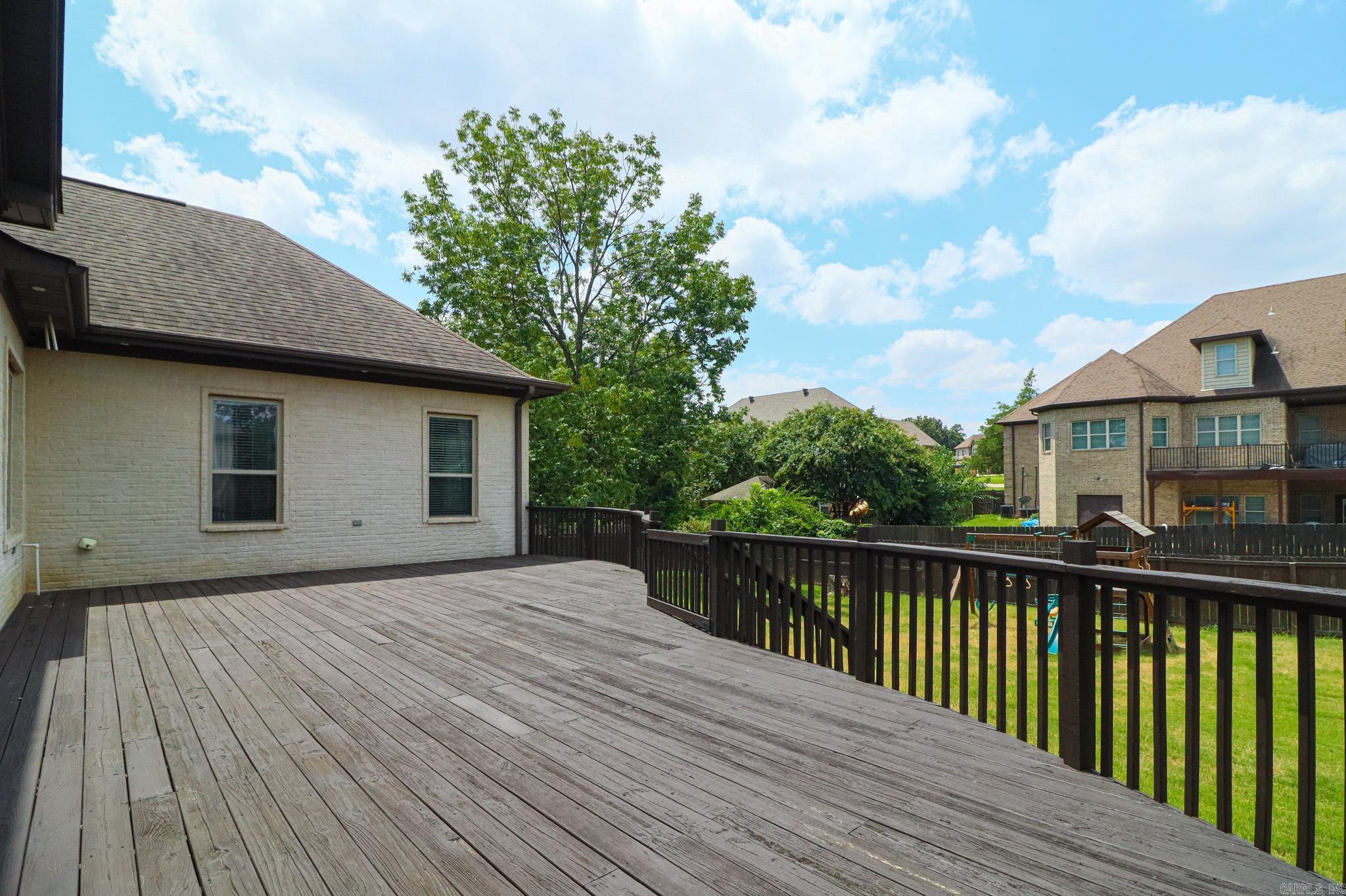 BARRINGTON PARK - Residential