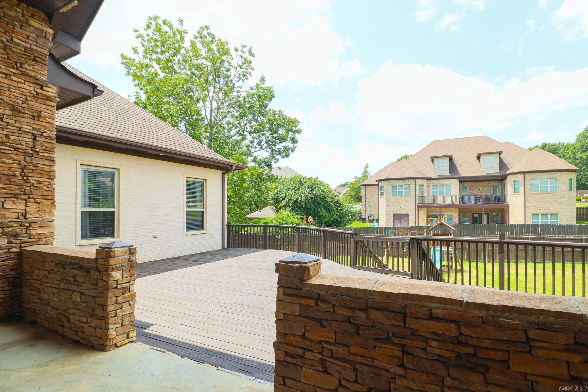 BARRINGTON PARK - Residential