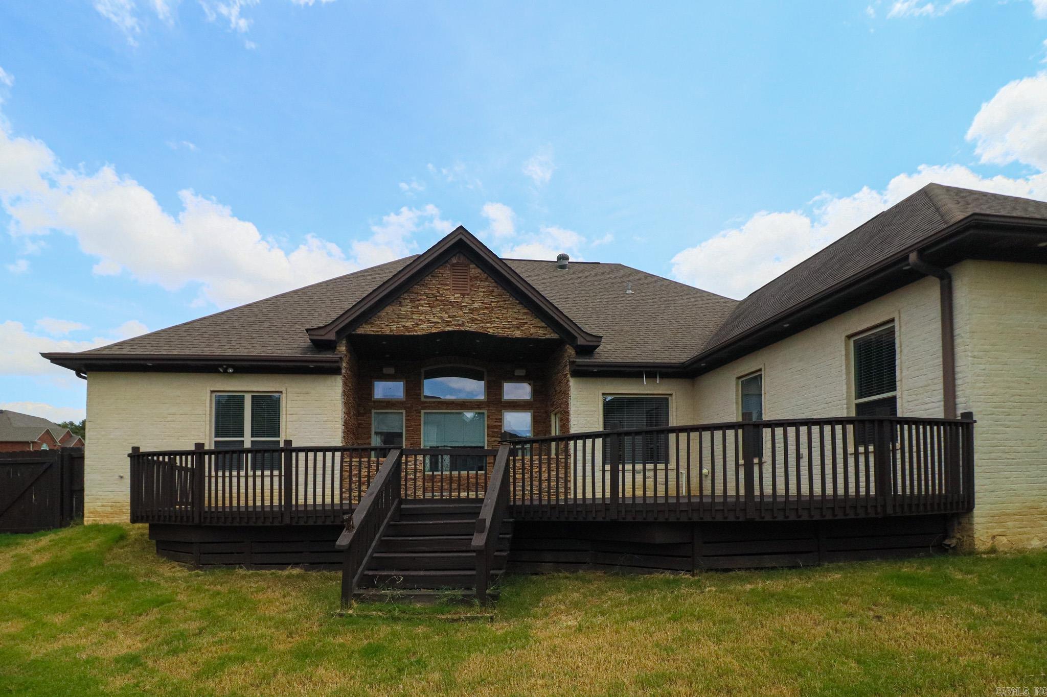 BARRINGTON PARK - Residential