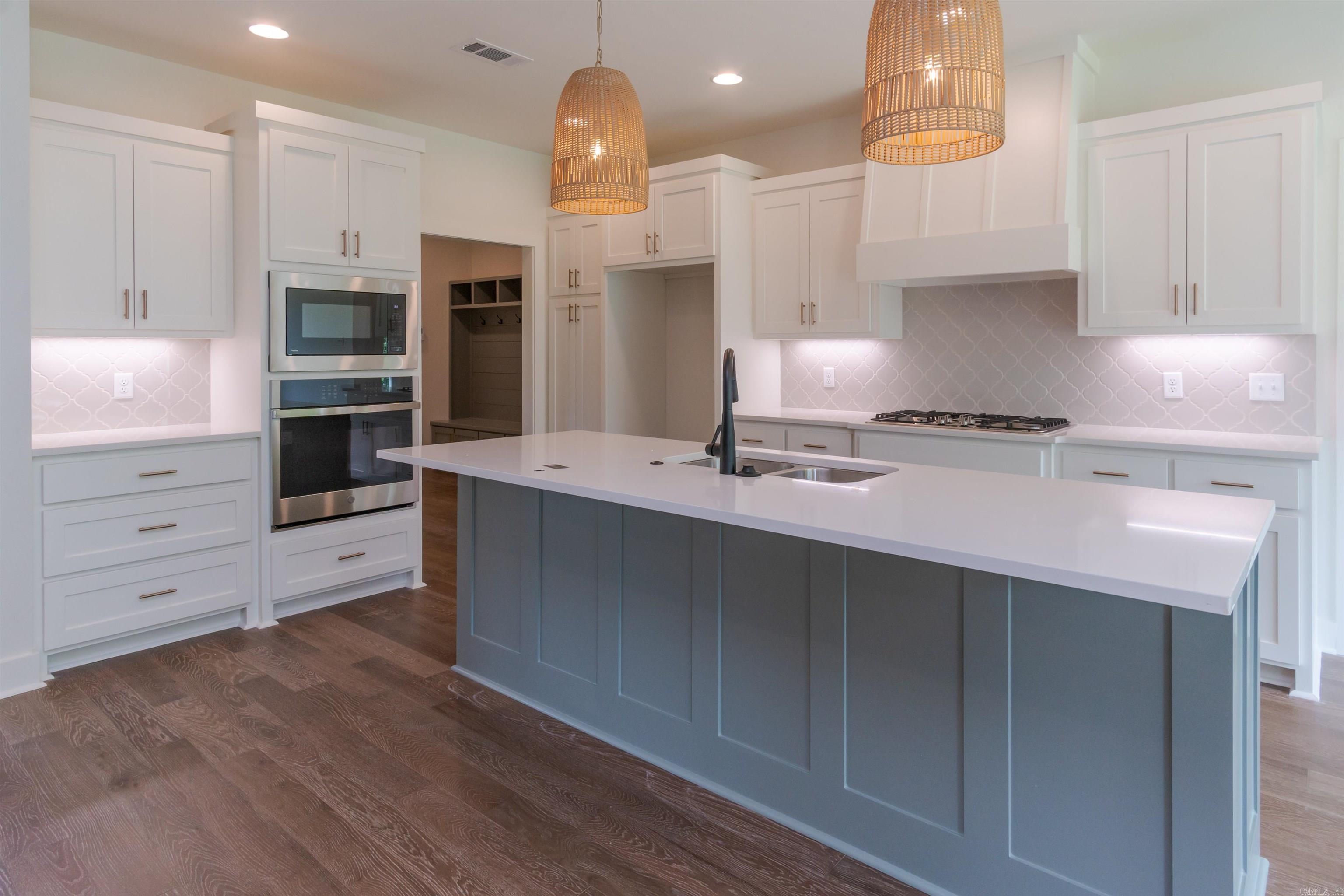 CHARLESTON PLACE SUBDIVISION - Residential