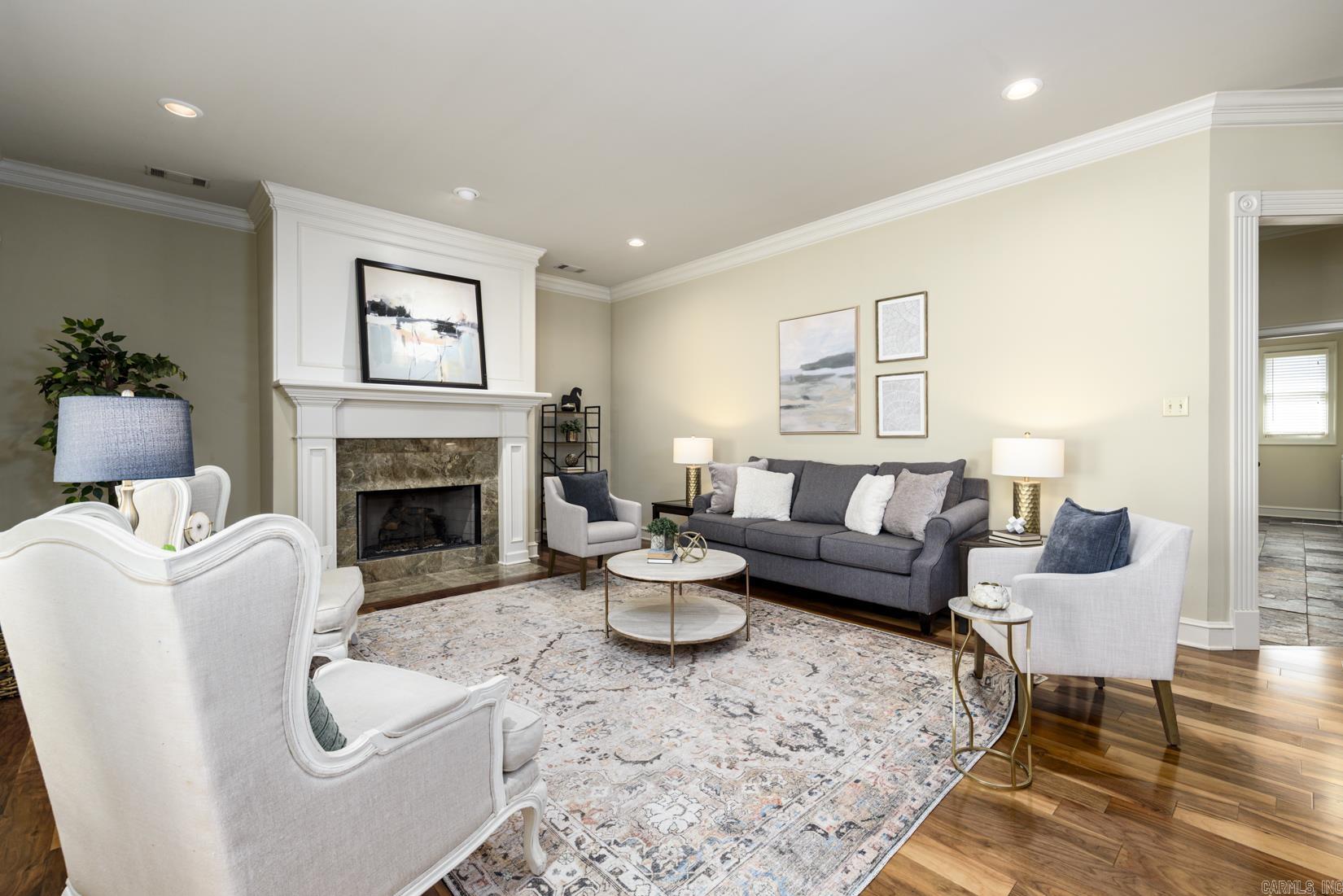 CHENAL VALLEY THE OAKS - Residential