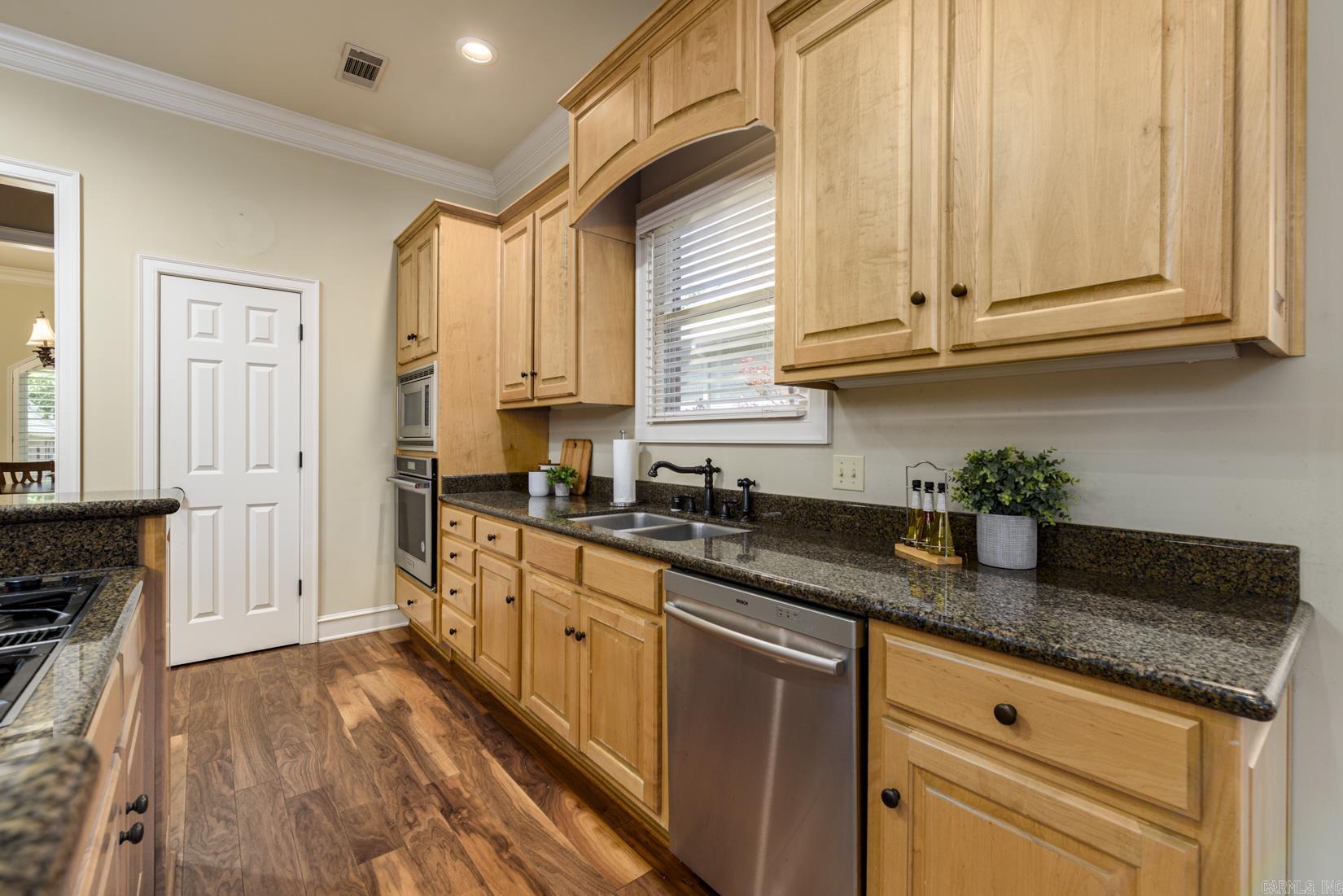 CHENAL VALLEY THE OAKS - Residential