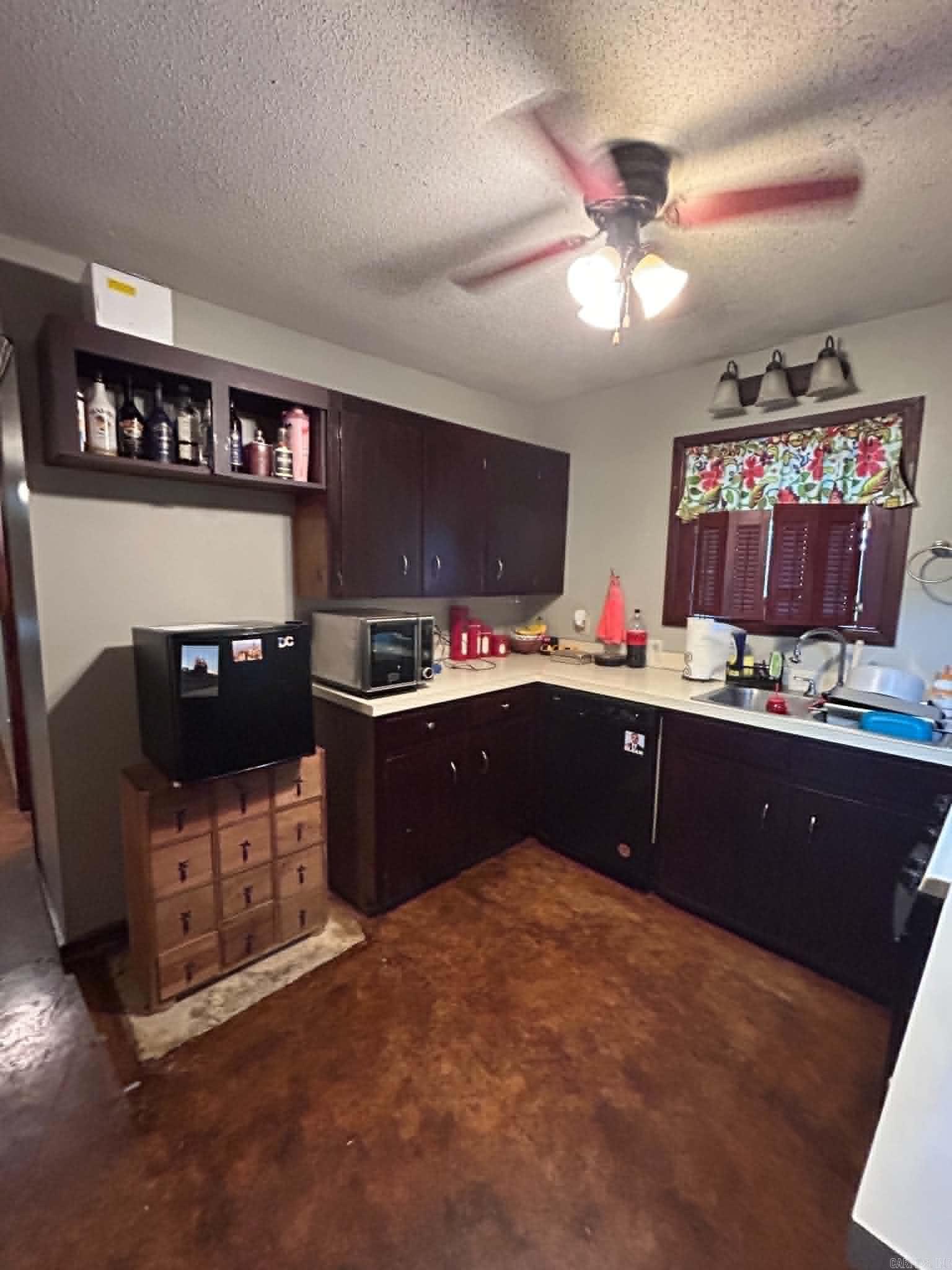 BETTS, GEORGE SD - Residential