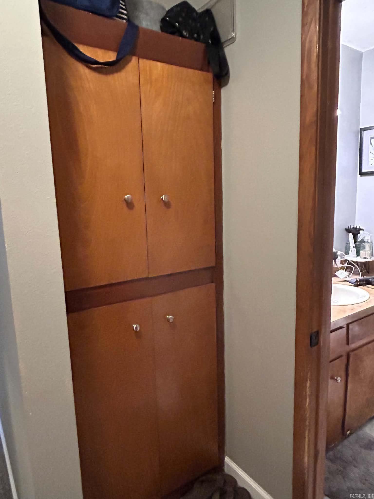 BETTS, GEORGE SD - Residential