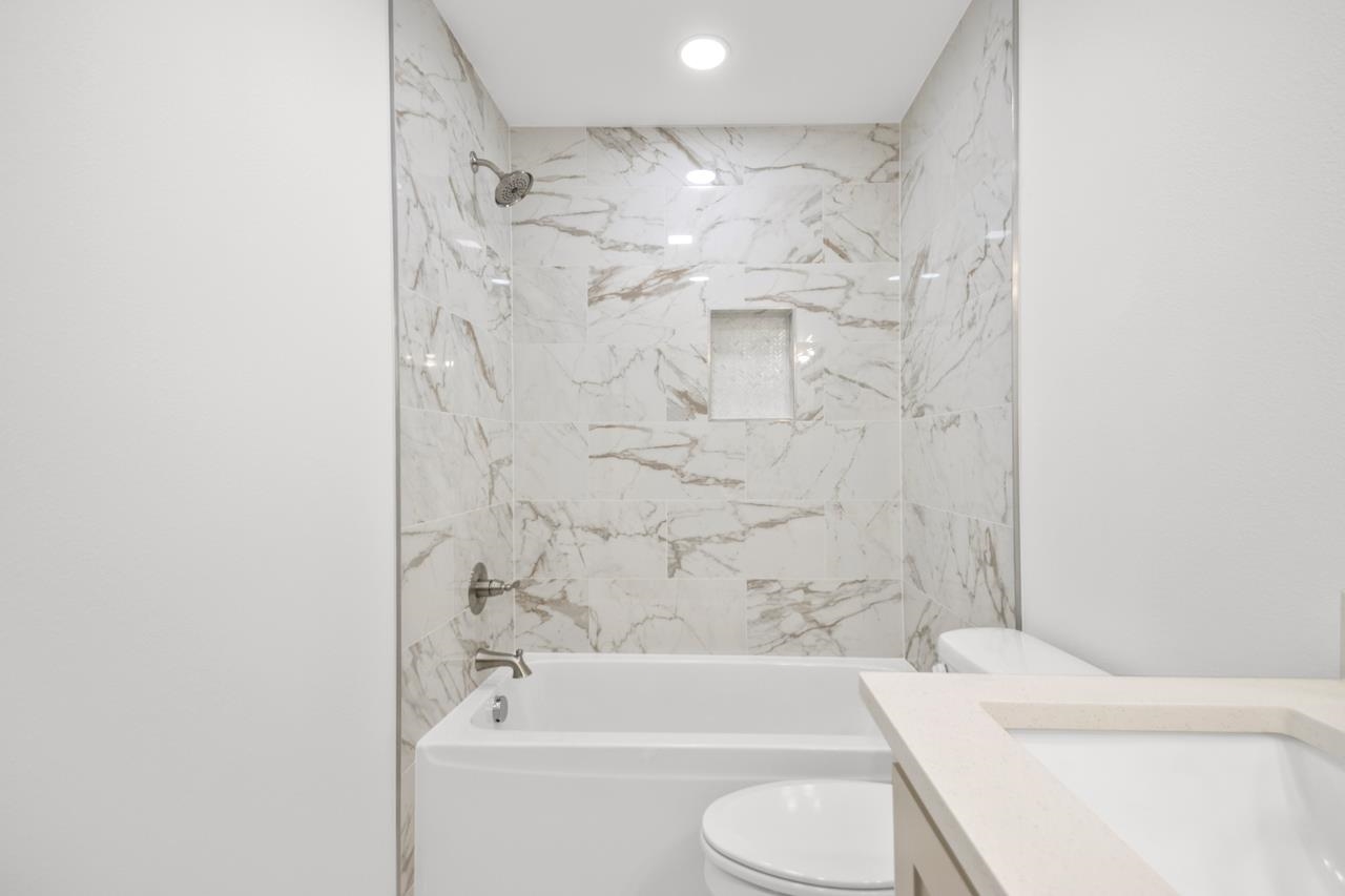 WALNUT VALLEY - Residential