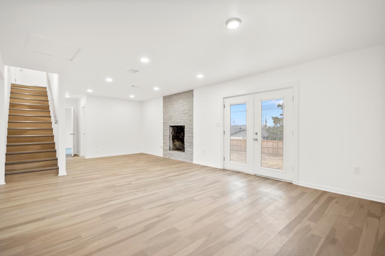 WALNUT VALLEY - Residential