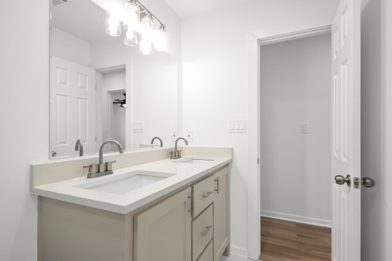 WALNUT VALLEY - Residential