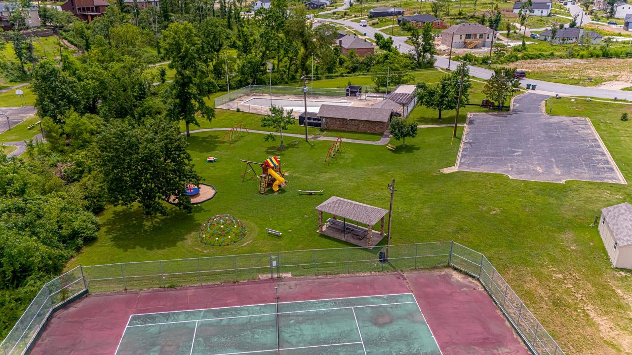 WALNUT VALLEY - Residential