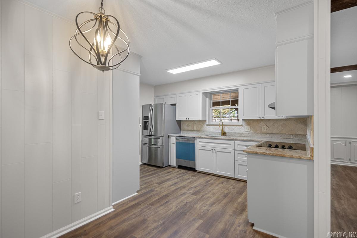 INDIAN HILLS - Residential