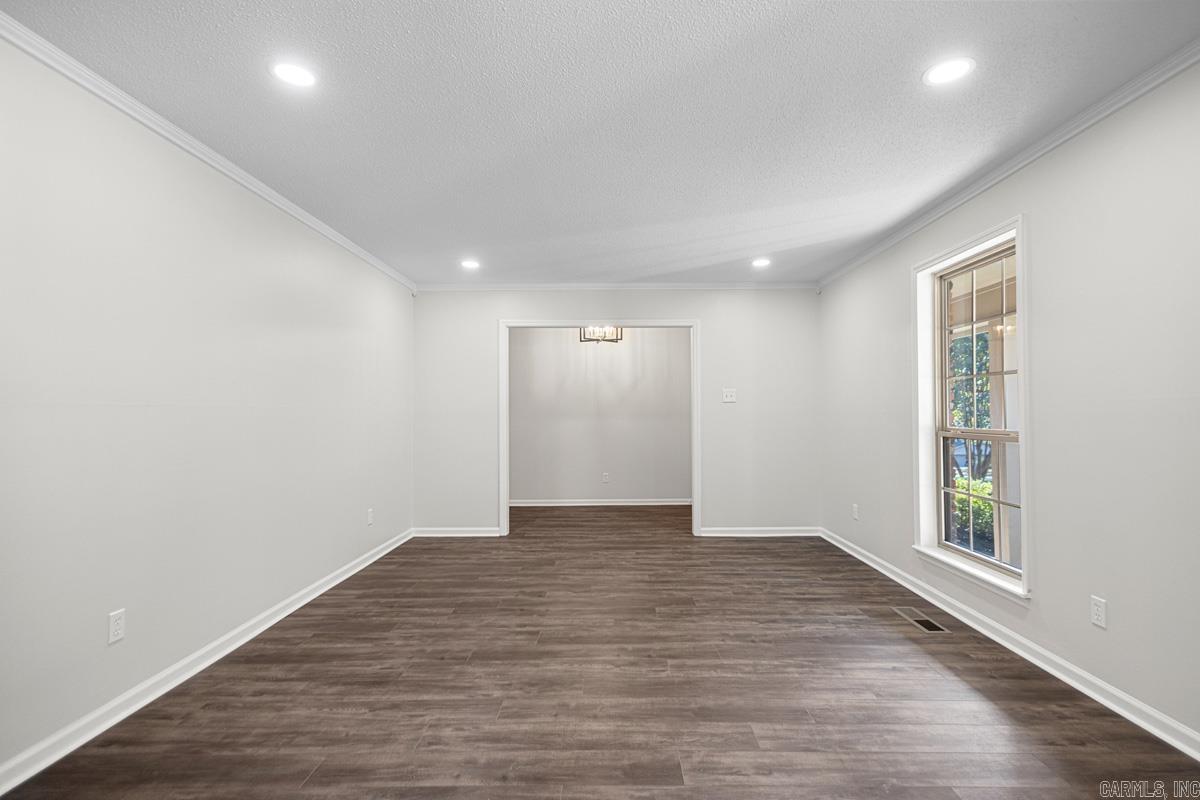 INDIAN HILLS - Residential