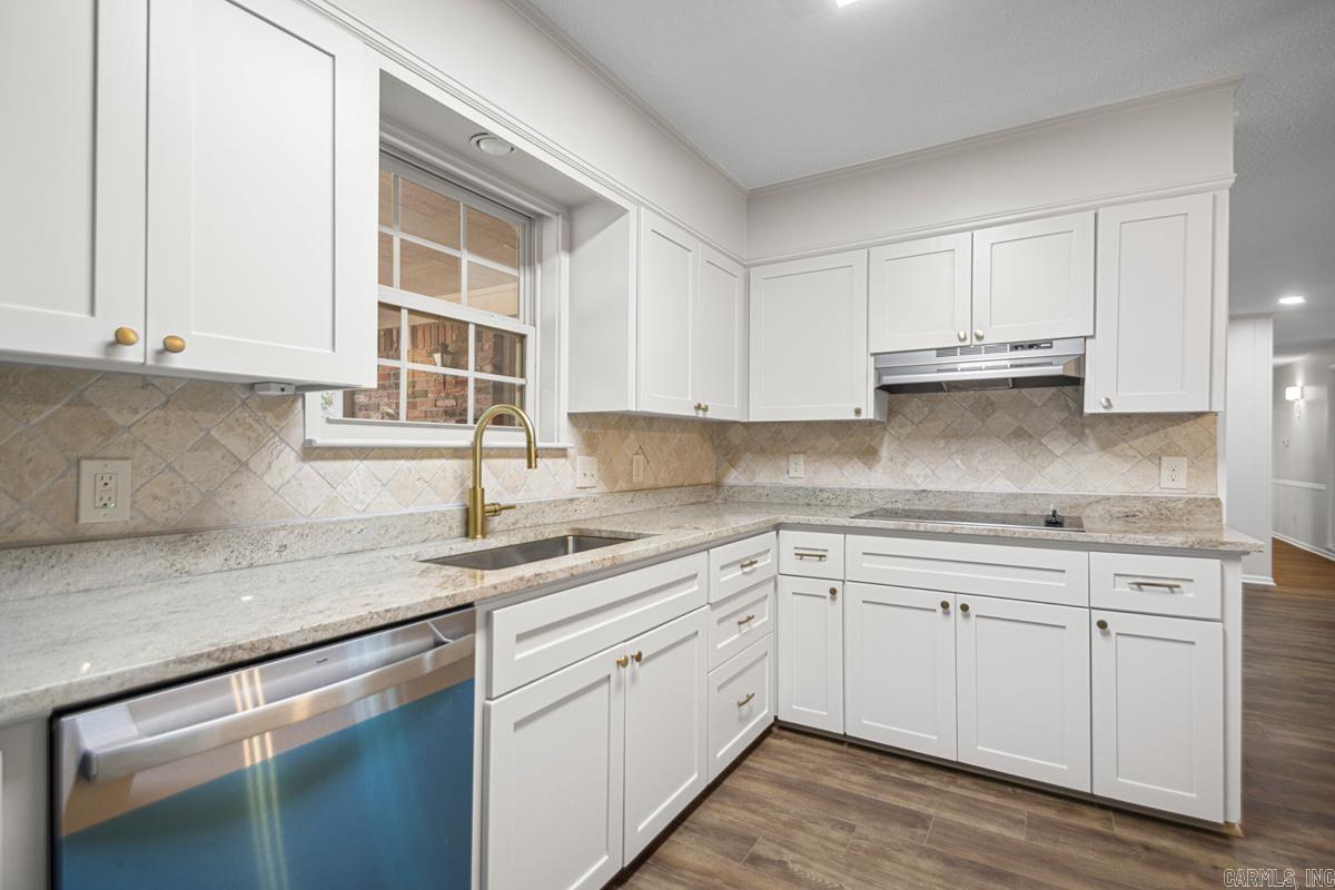 INDIAN HILLS - Residential