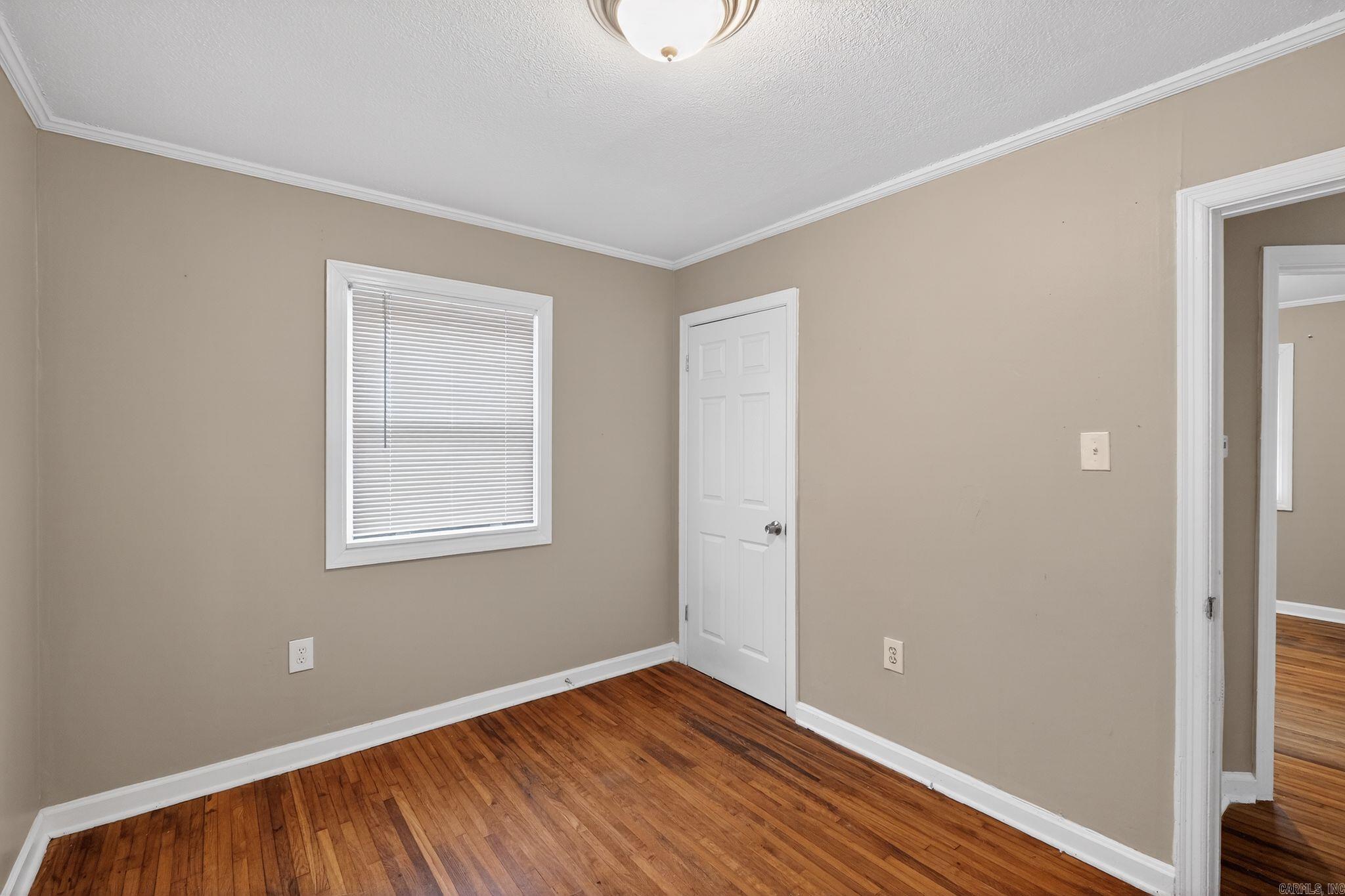 Farmeres 2nd - Residential