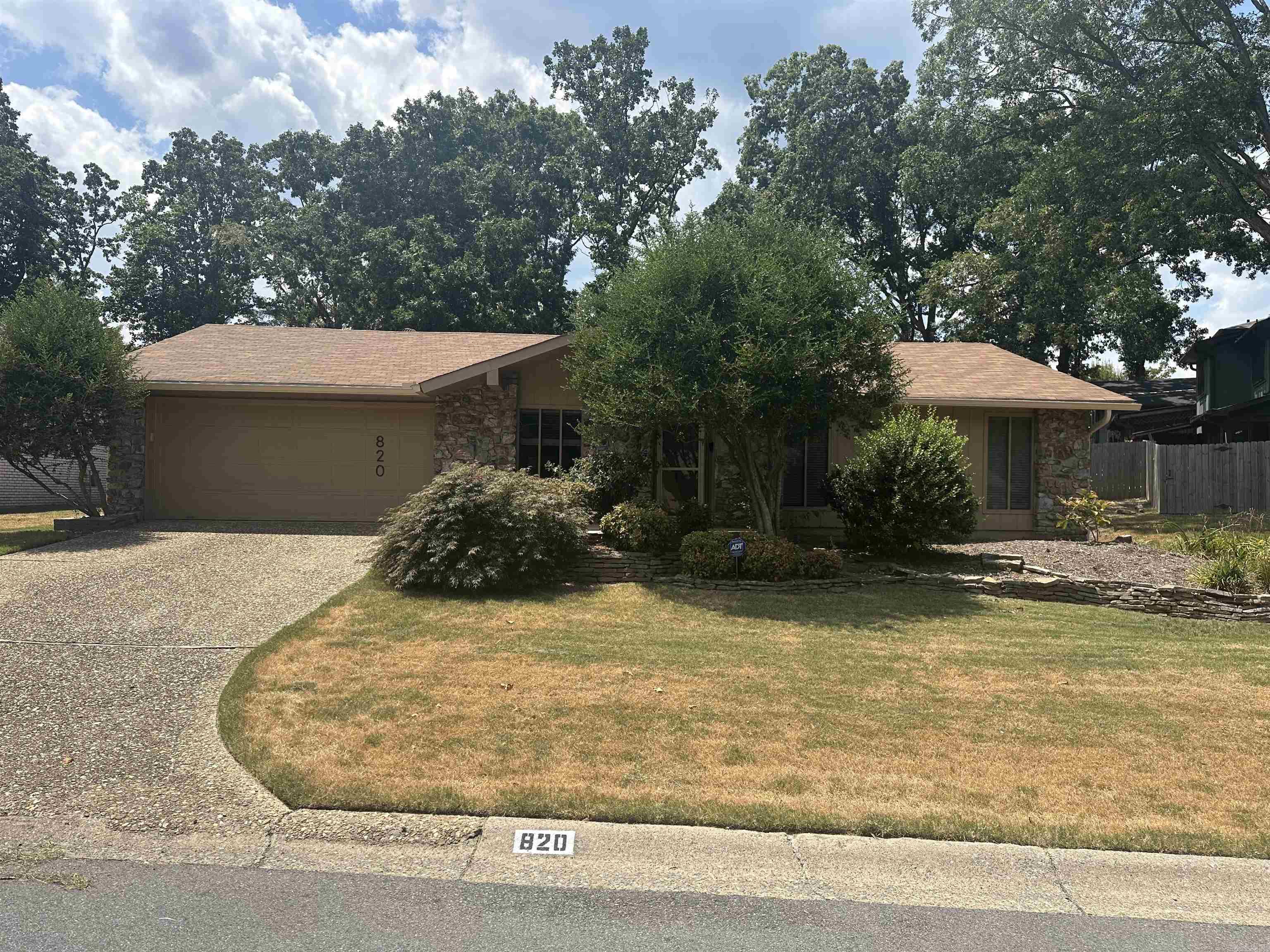 Traditional 1-Level in Immaculate Condition! It features Living/Dining Comb., Large Den with Fireplace, Eat-in-kitchen with S.S. Appliances including Refrigerator, 3 Large Bedrooms, 2 Full Baths, Sep. Laundry room, 2 Car Garage & a Beautiful Backyard with a Covered Gazebo for any use!!