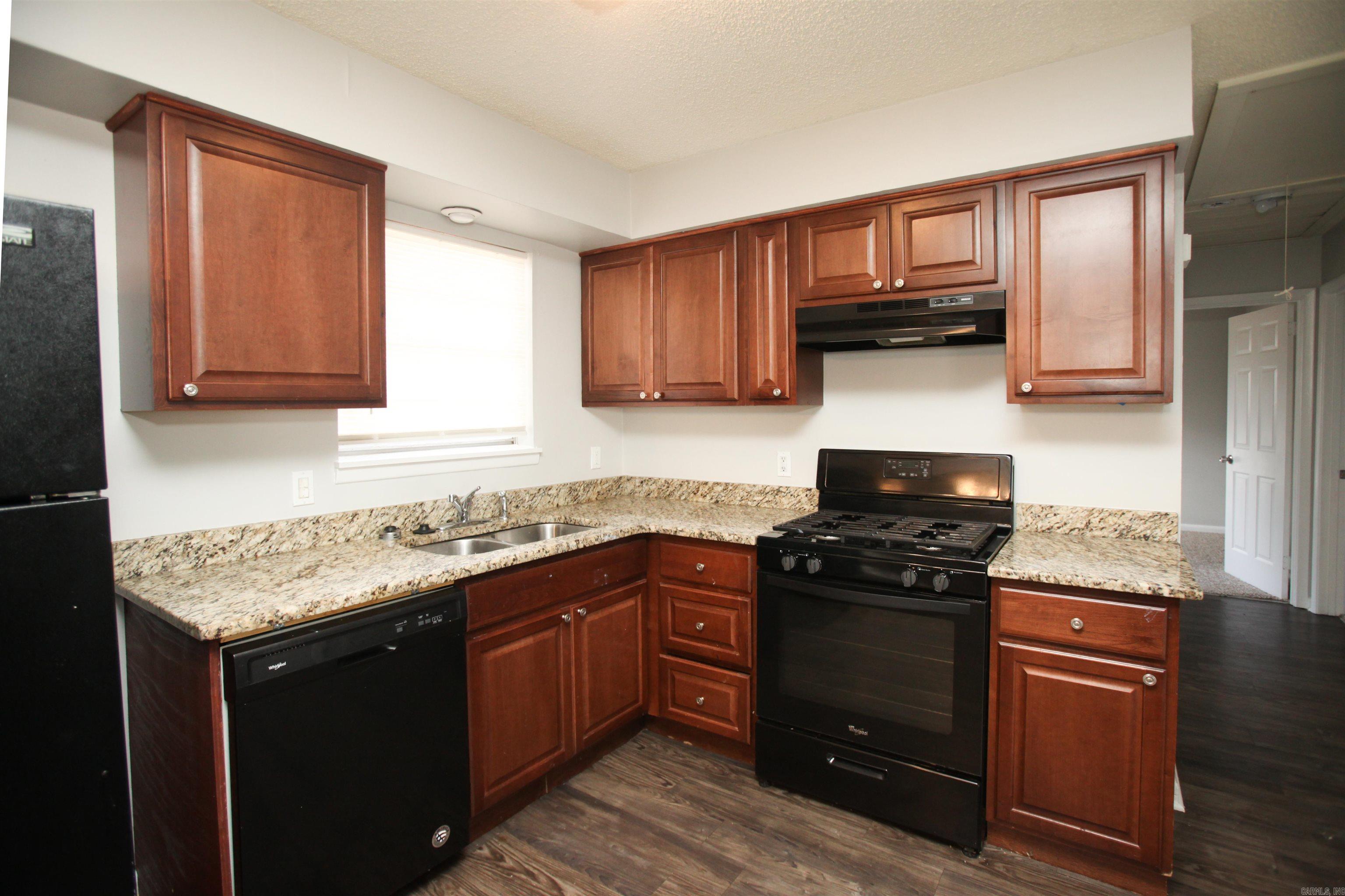 South Gate - Residential Lease