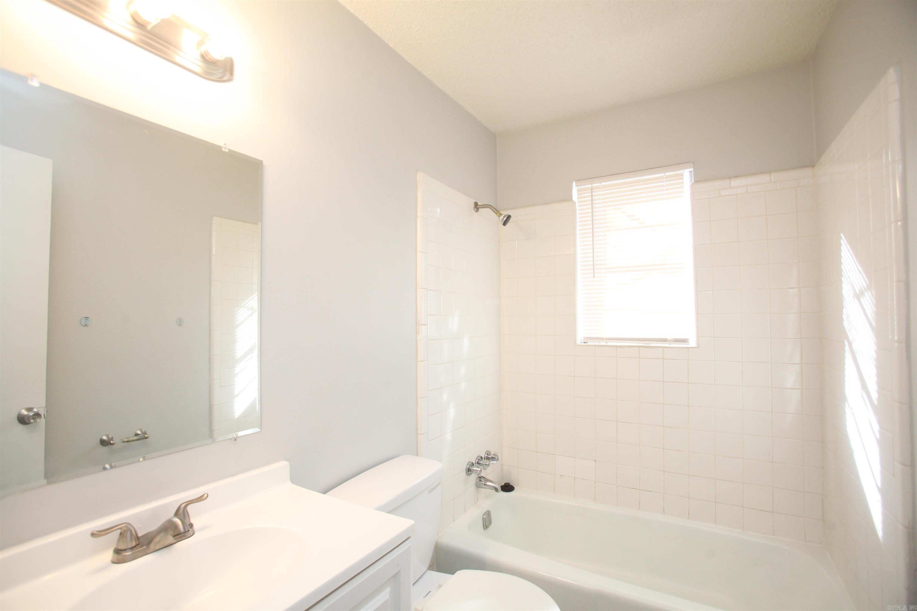 South Gate - Residential Lease