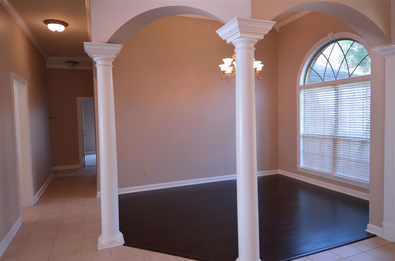 COUNTRY CLUB OF ARK THE - Residential