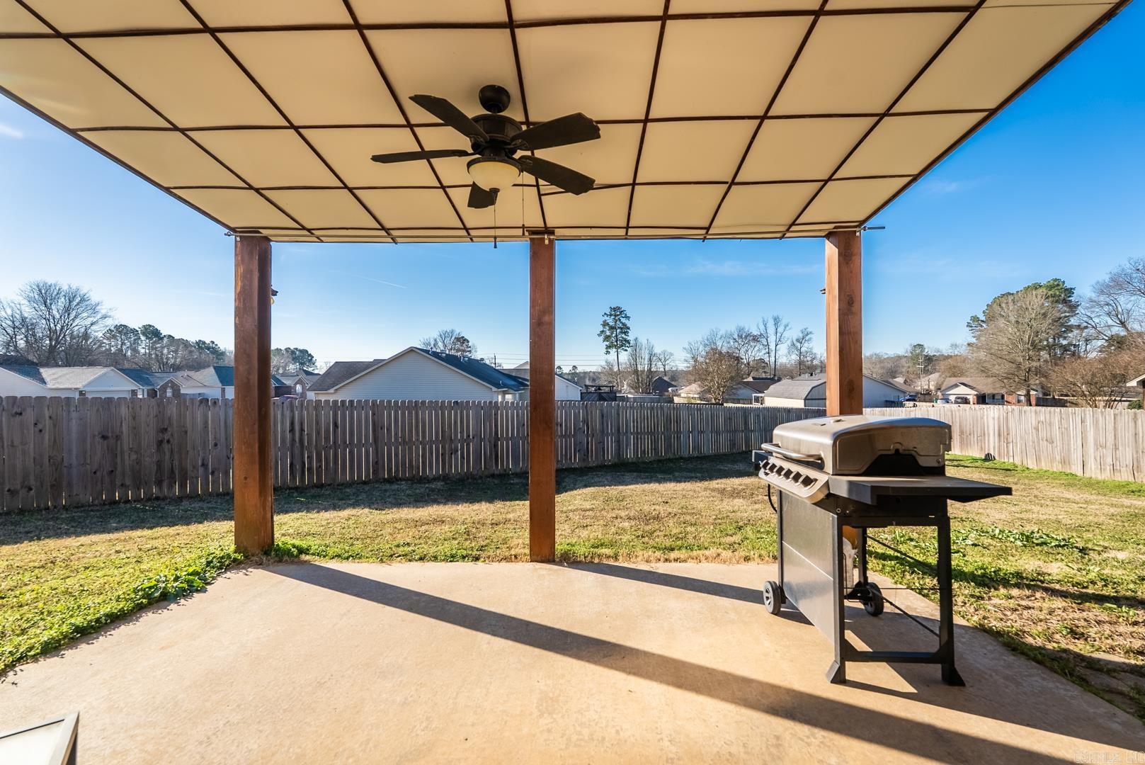 BRYANT MEADOWS - Residential