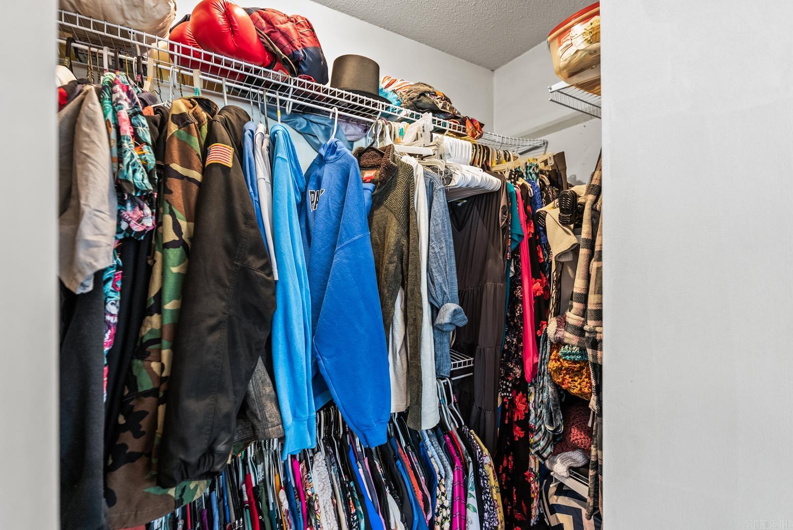 TREASURE HILL - Residential