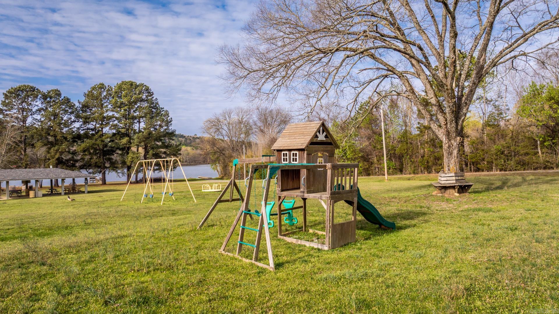 TREASURE HILL - Residential