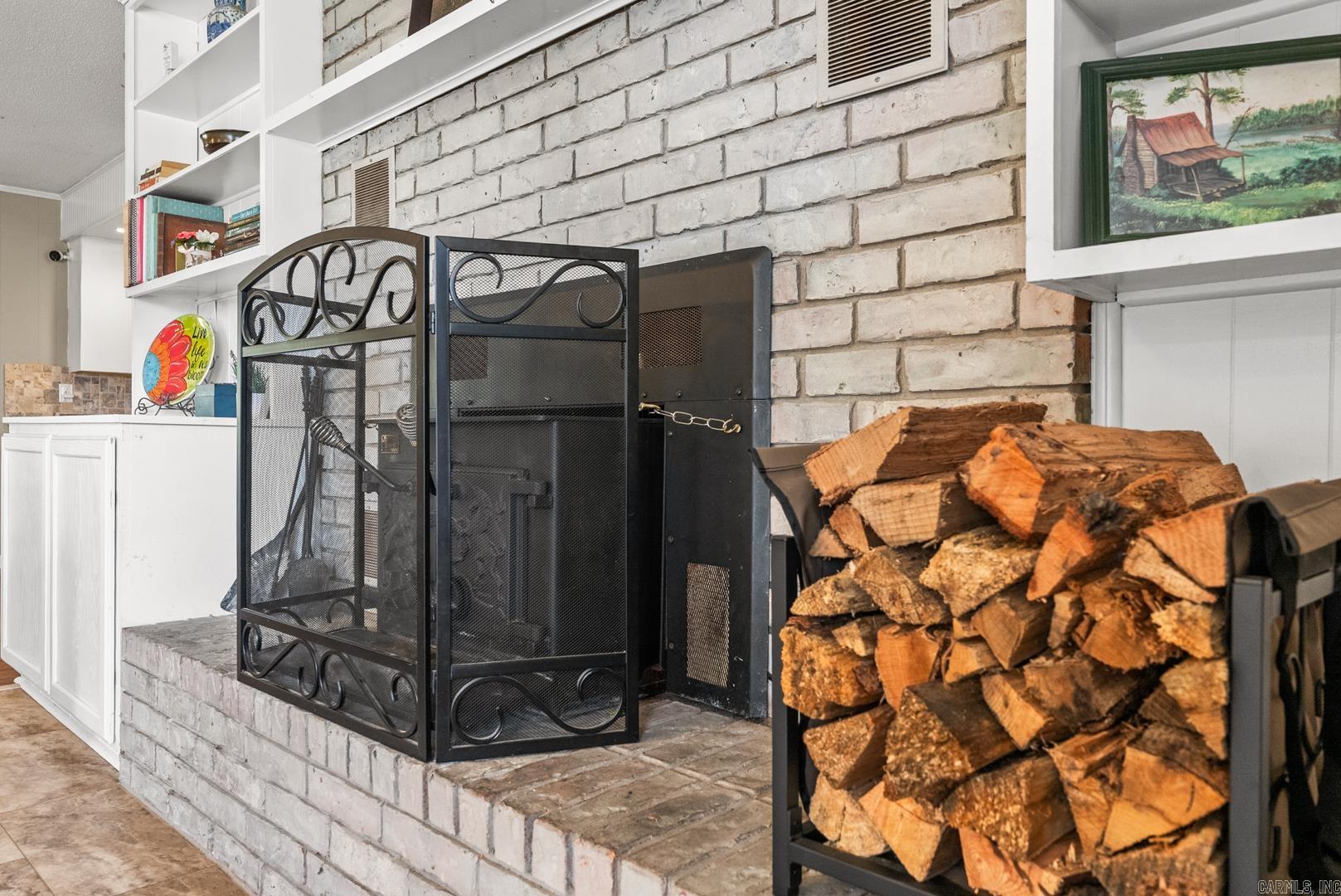 TREASURE HILL - Residential